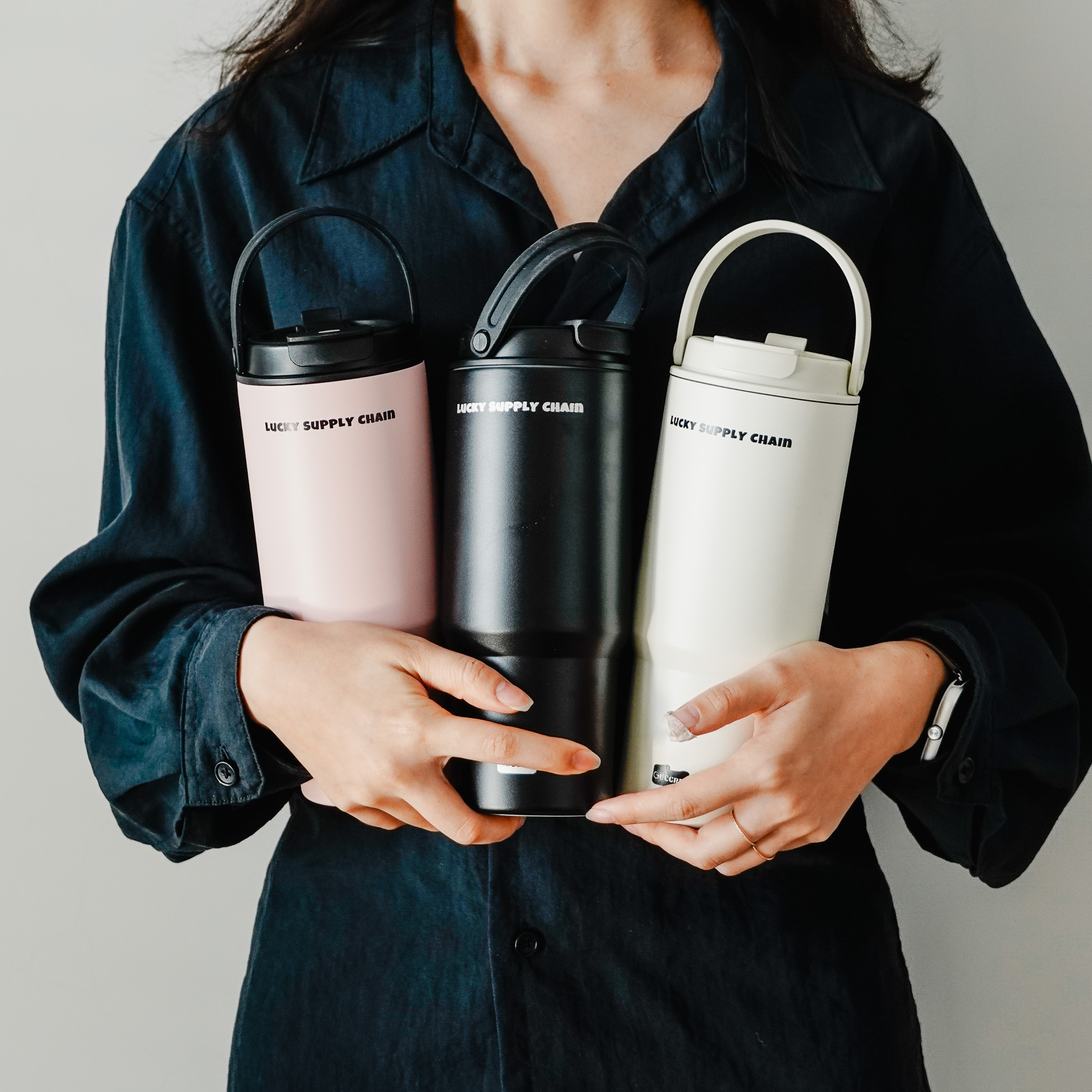 手提陶瓷內膽保溫杯700ml 三色售