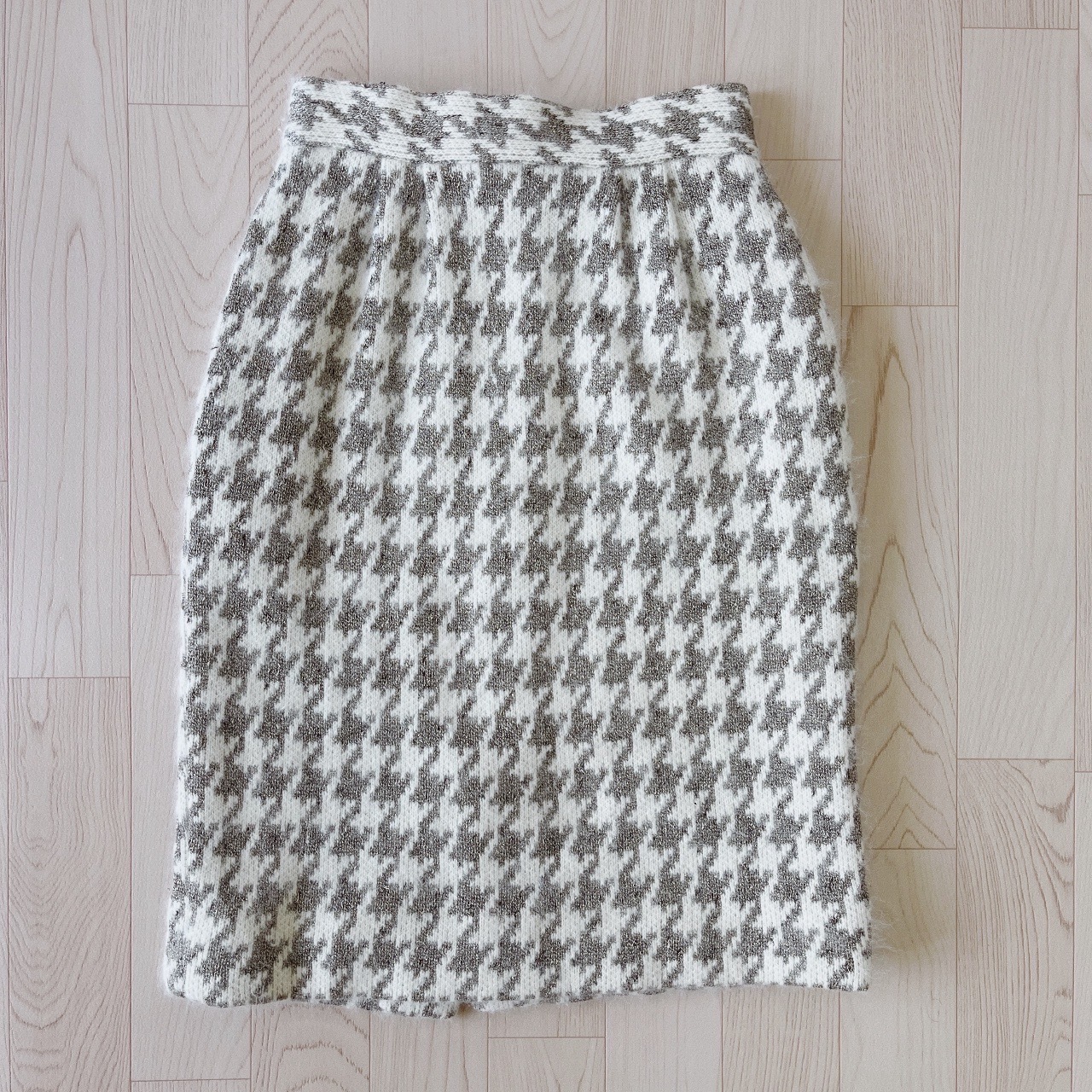 白色千鳥格羊毛半裙