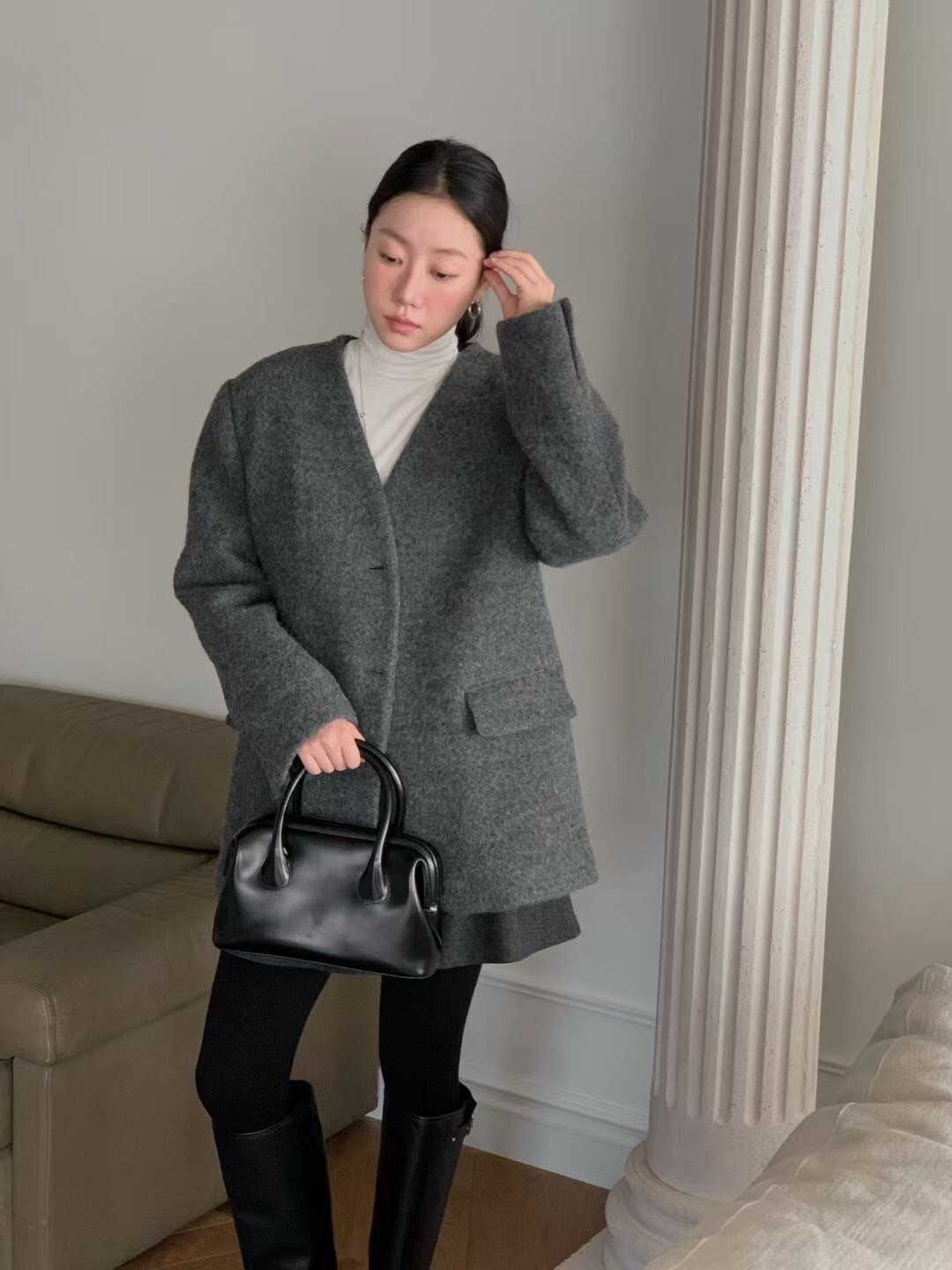 簡約百搭溫暖V領毛呢內鋪棉外套 / 2色