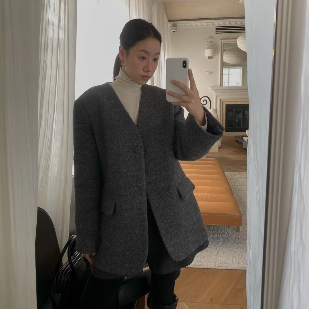 簡約百搭溫暖V領毛呢內鋪棉外套 / 2色