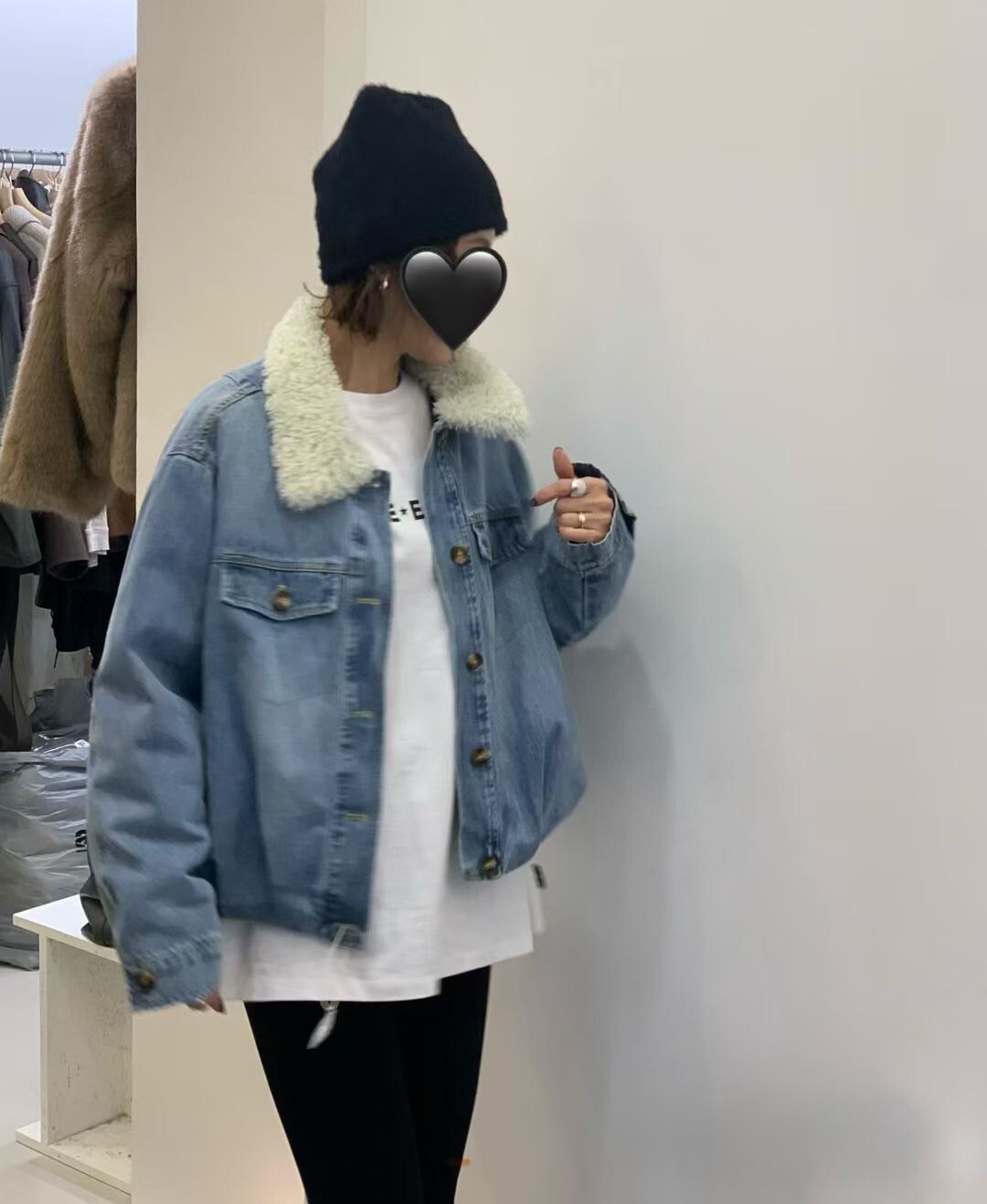 可愛白色QQ毛領片造型縮腰牛仔外套