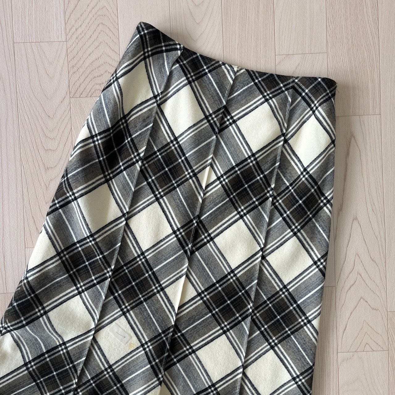 日本製黑白格紋羊毛半裙