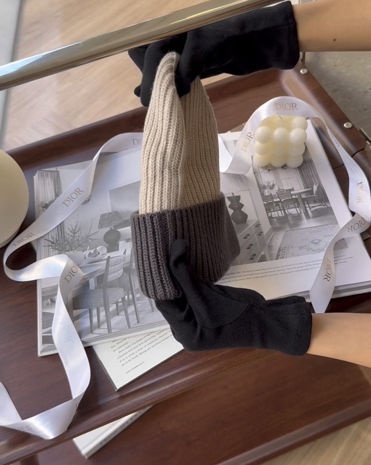 DIOR｜經典LOGO羊毛絨線毛帽 米色