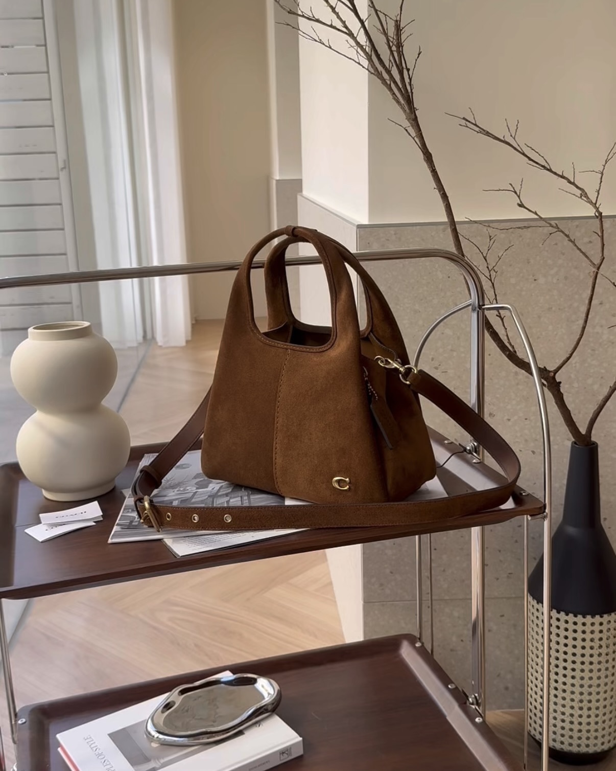 COACH｜LANA 23 菜籃子 麂皮棕色