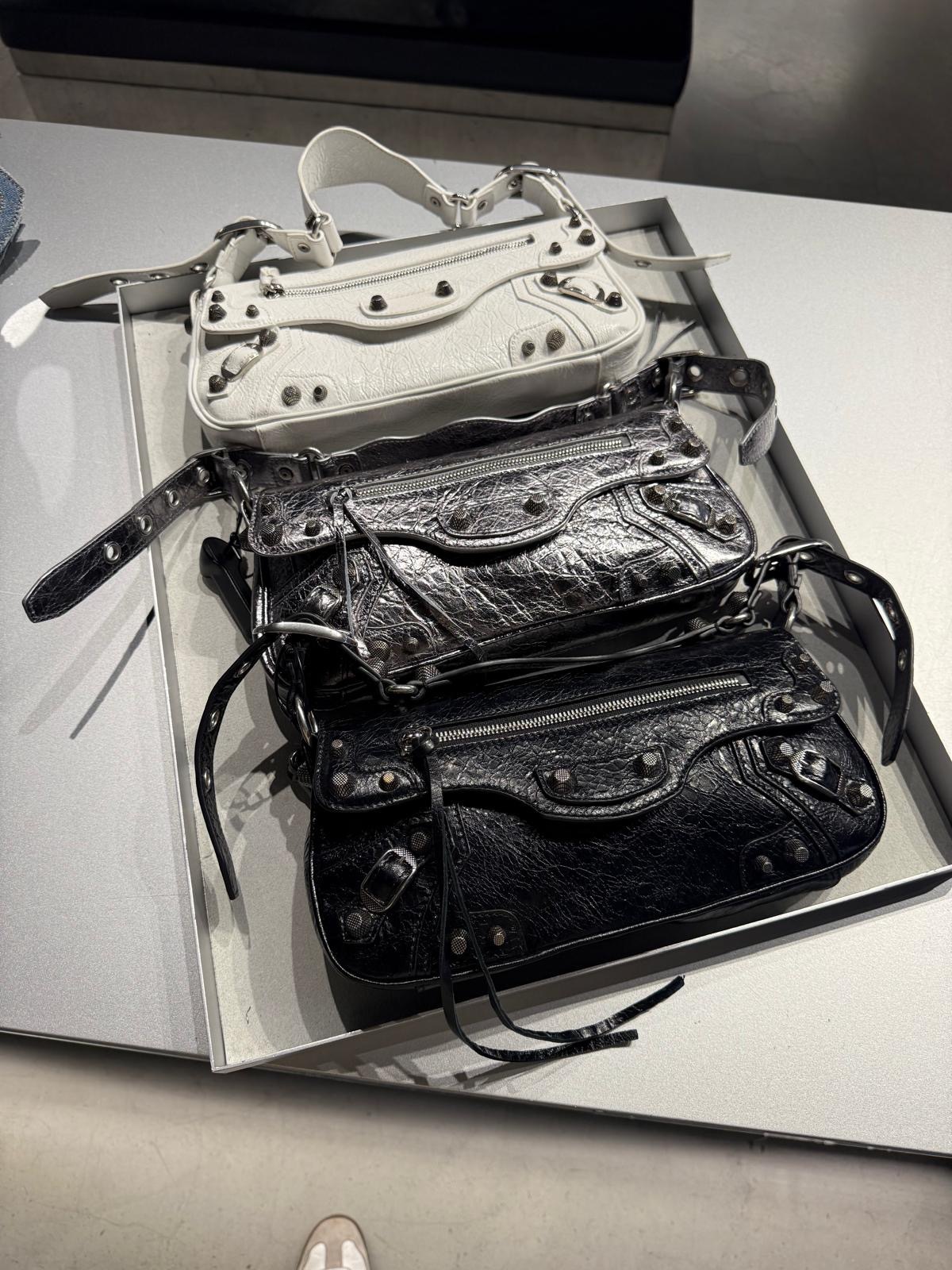 Outlet Balenciaga Bag