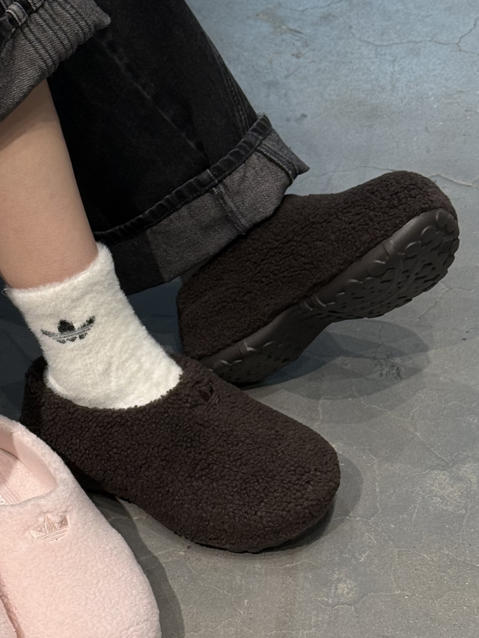 ADIDAS ADIFOM STAN MULE 廚師鞋 穆勒鞋 懶人鞋 拖鞋 涼鞋 羊羔毛 絨毛 保暖 咖啡 棕色 女鞋 JR2347 / 預購