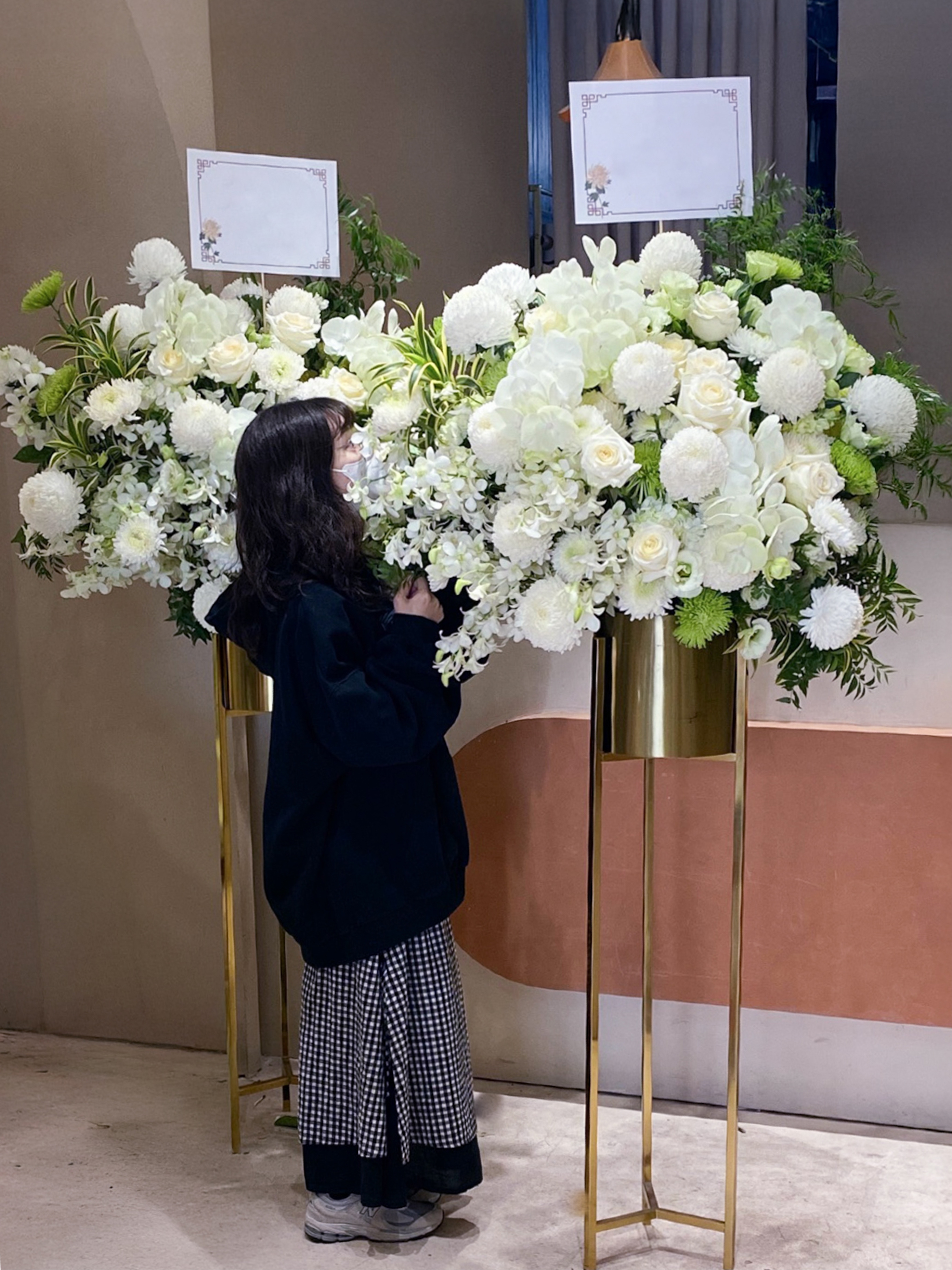 萬古長懷 金色追思高架花籃 / 全客製