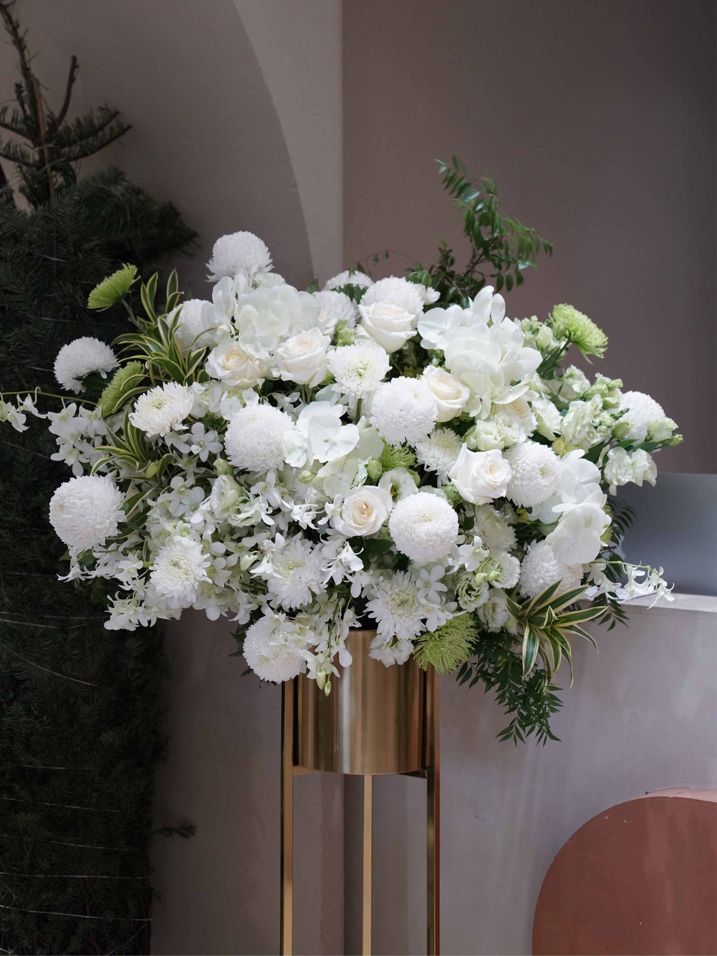 萬古長懷 金色追思高架花籃 / 全客製