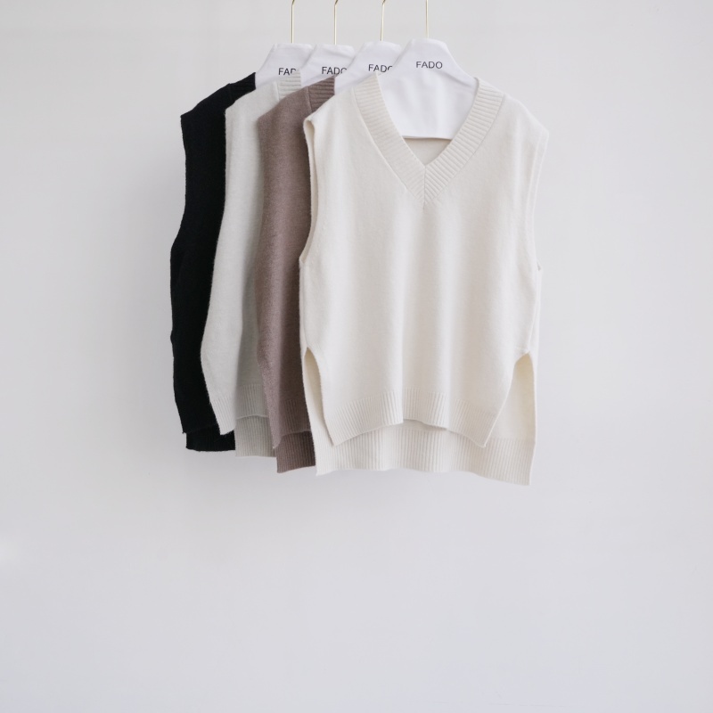 法朵Fado shop｜素面V領前短後長針織寬版背心 111A012 四色