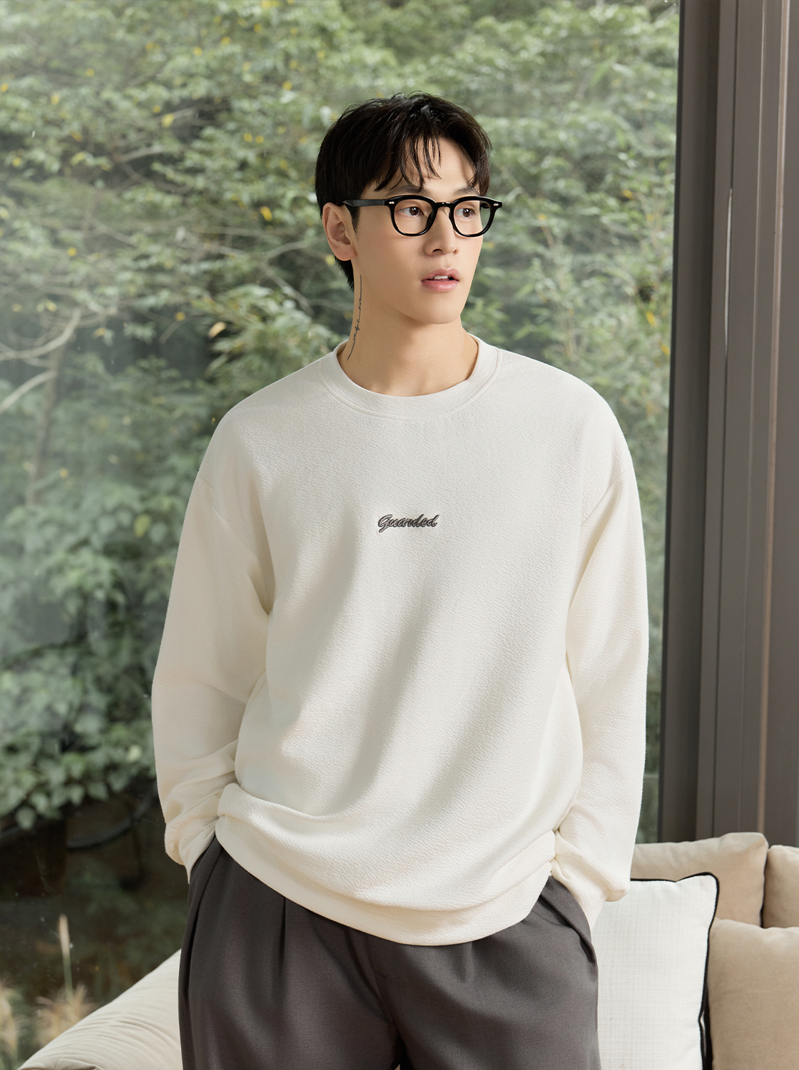 簡約繡花大學TEE