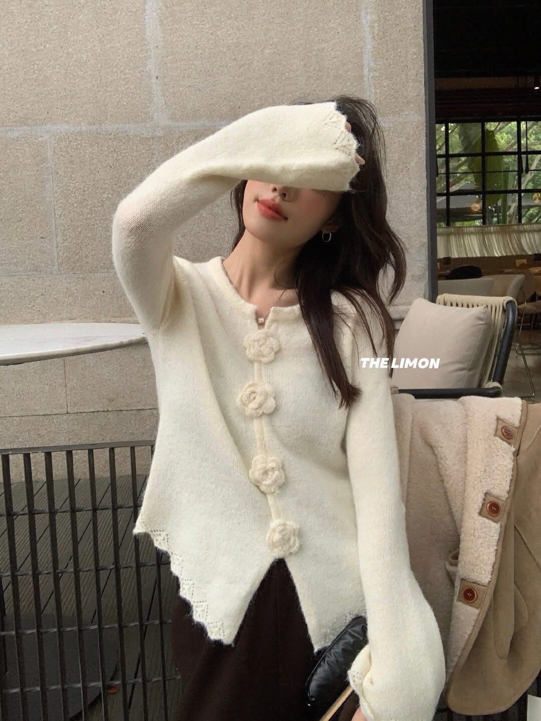 韓-252975花扣小香感毛絨外套