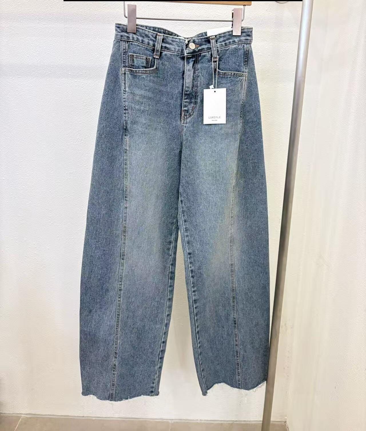 LP5328 淺藍色水洗直筒牛仔褲