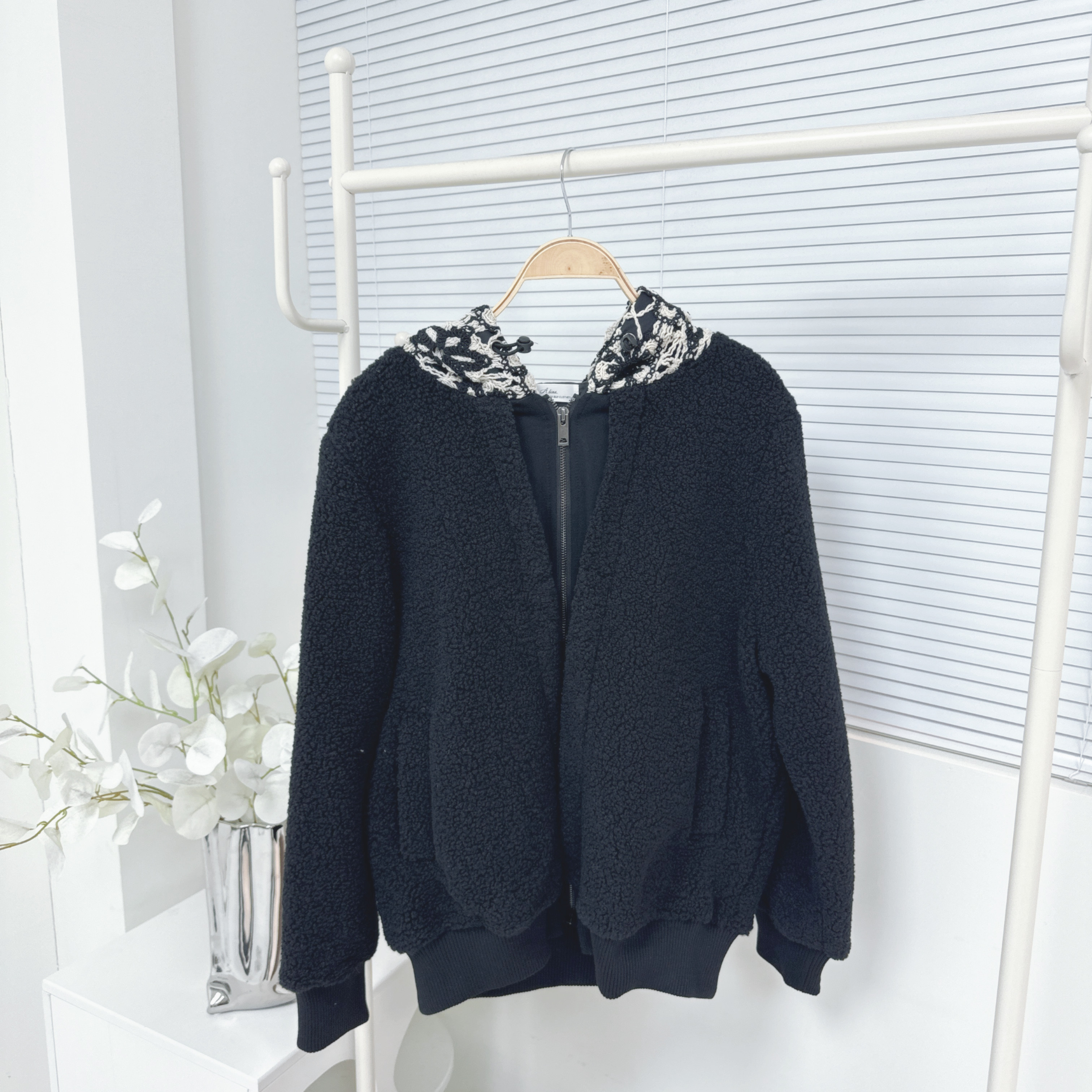 【廠家制】手勾花帽羔毛外套 (H11)