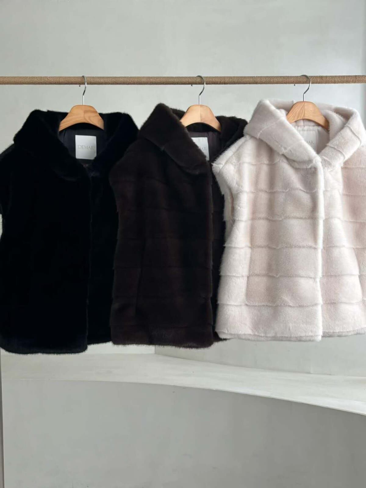DM5317 連帽軟綿毛毛背心外套