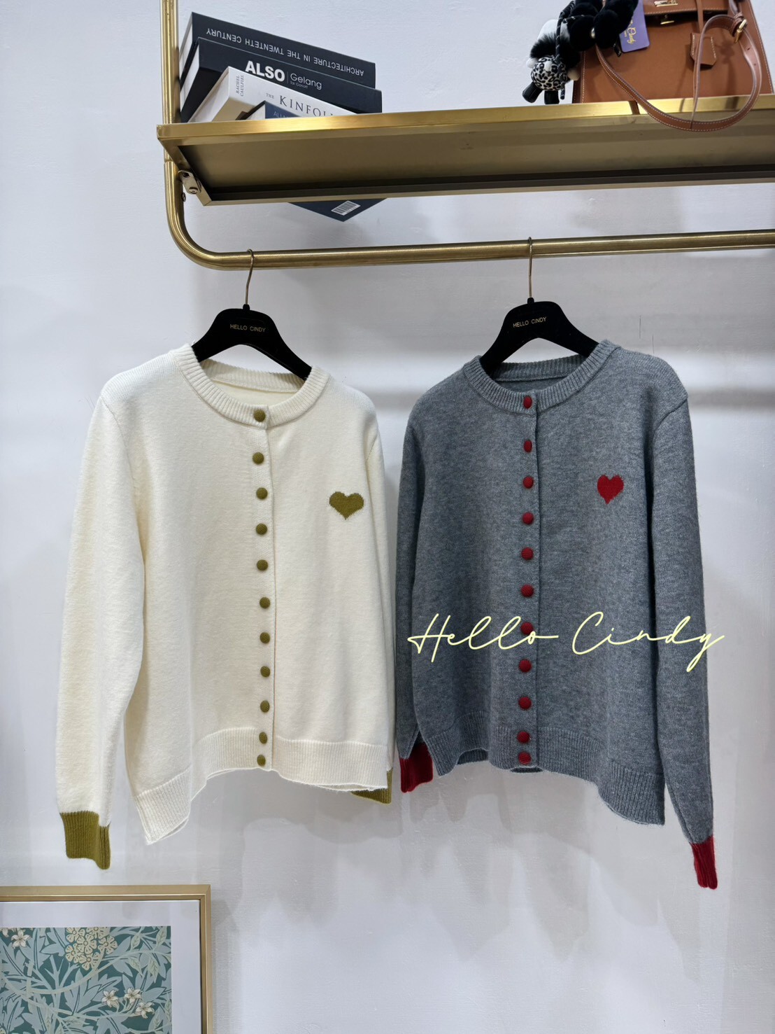 B12092 鈕扣撞色小愛心針織外套