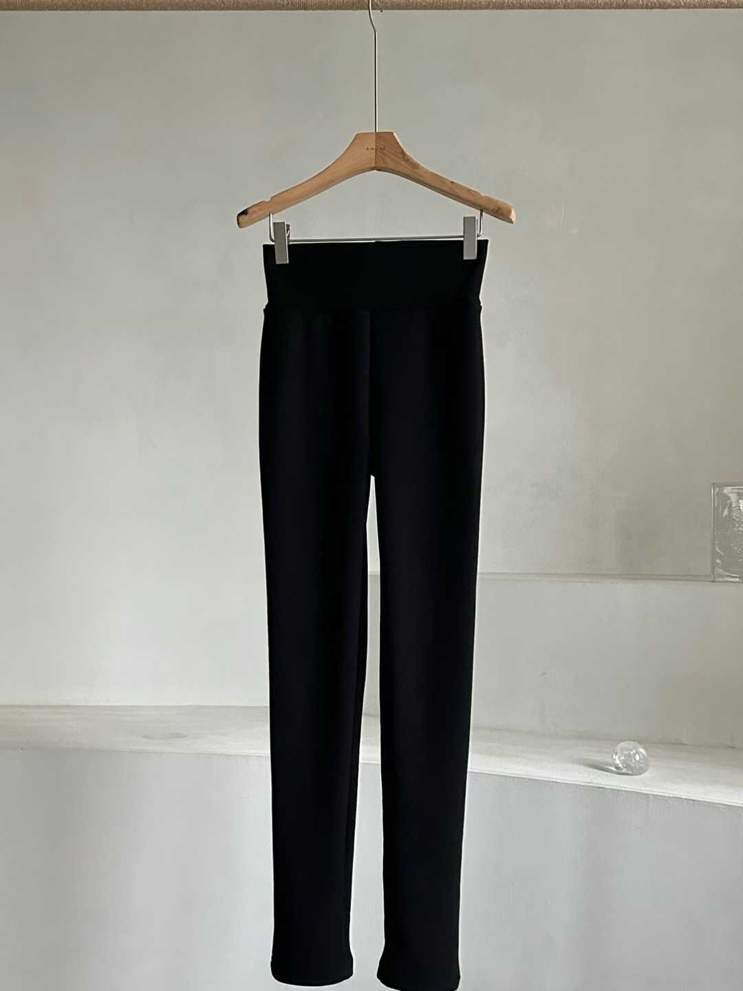 DM5327 貼膚微彈休閑褲