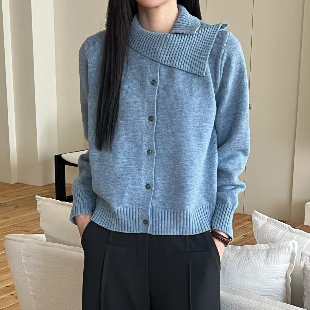 不對稱領片造型排釦針織上衣罩衫 / 4色