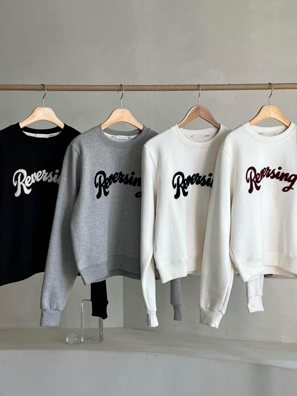 DM5335 個性文字刺綉圓領衛衣