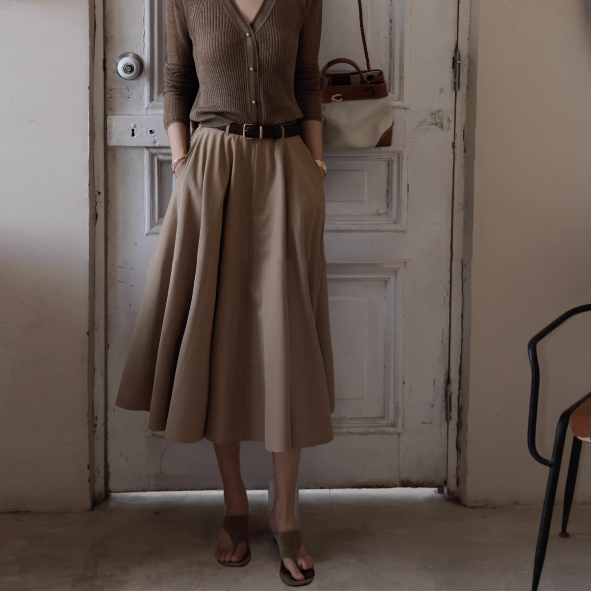 溫柔女子奶茶杏A字傘擺挺版長裙-S-XL (Elegant & Love)