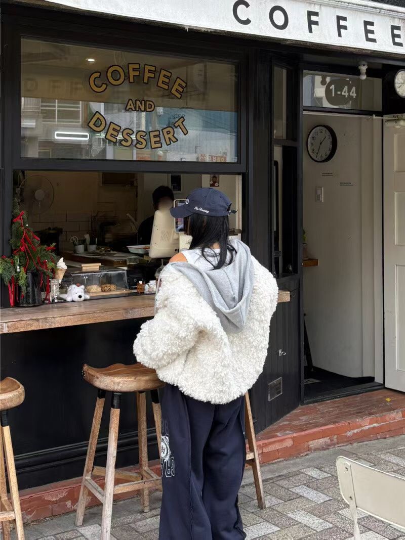 #AD42假兩件QQ毛連帽外套