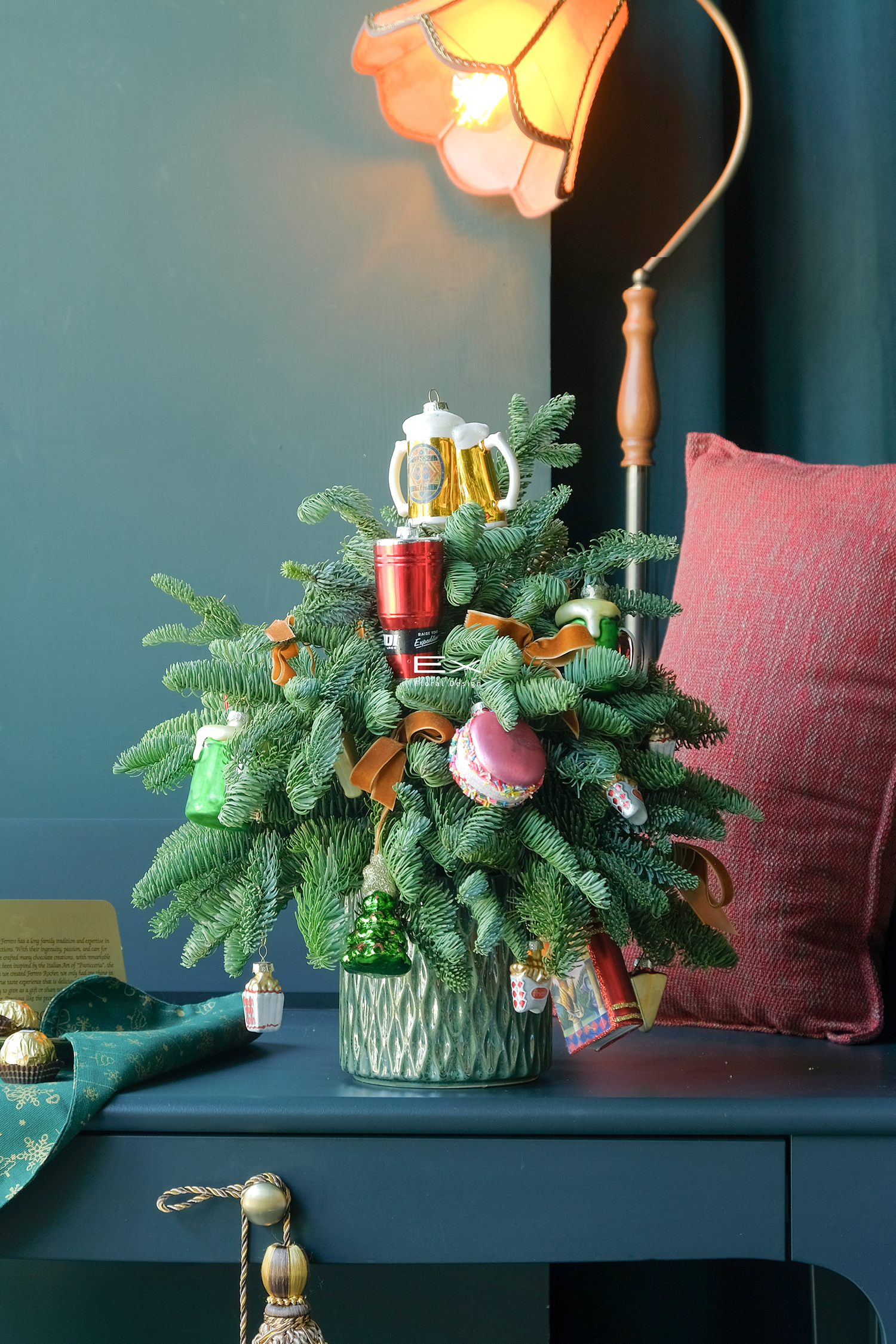 Cheers! 冰啤聖誕 Christmas Floral Gift