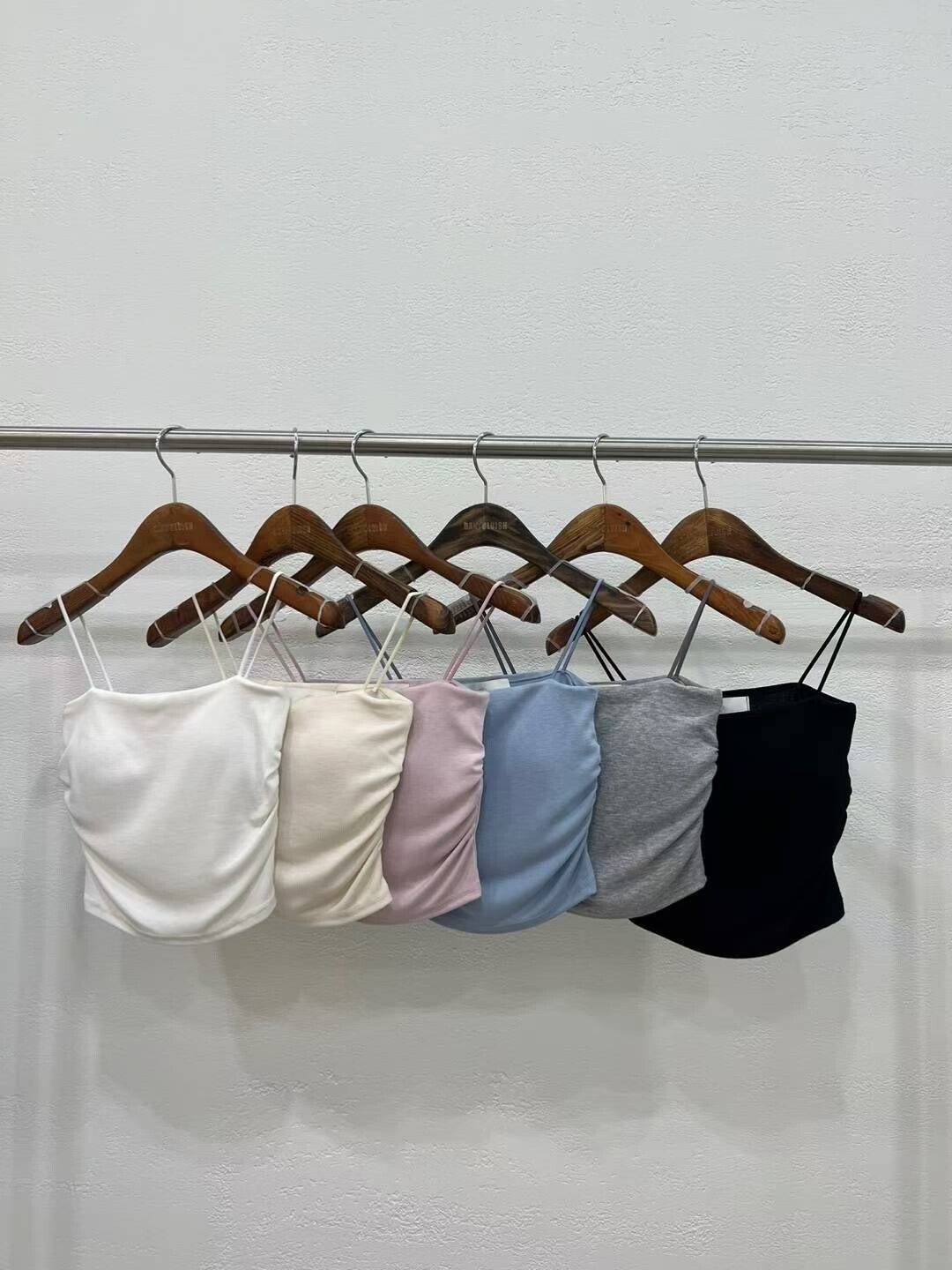 #AD44細肩側抓皺Bra Top(黑/水藍/白/奶油/粉/灰)