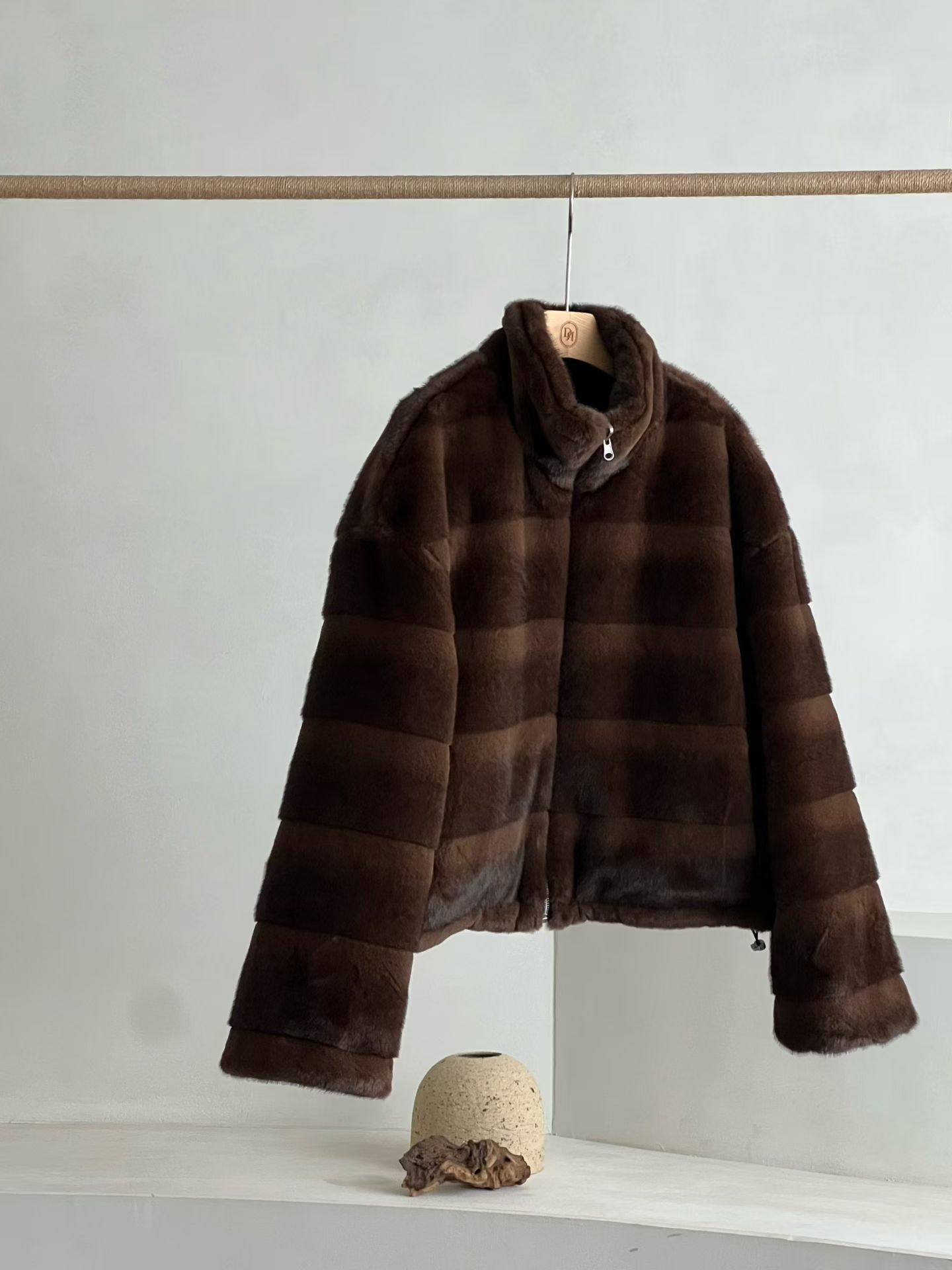 DM5350 兩著柔滑毛毛拉鏈企領外套