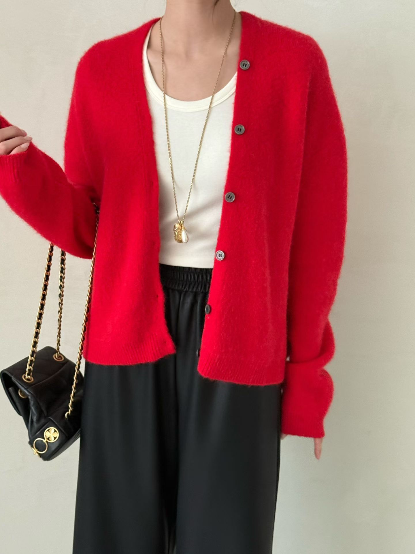 DM5351 V領羊毛排扣收腰外套