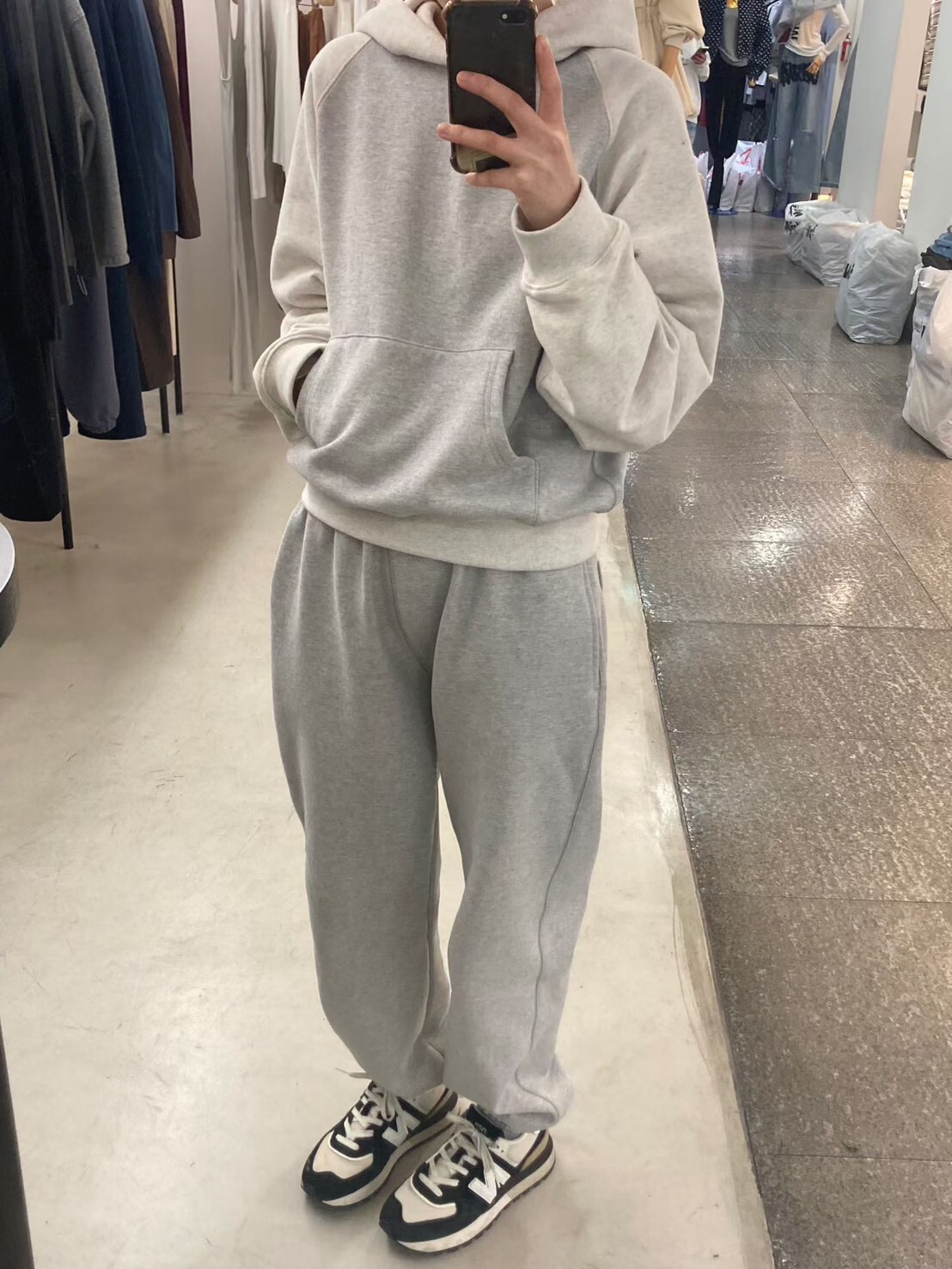 #AD47拼色帽T棉褲套裝(燕麥/深藍)