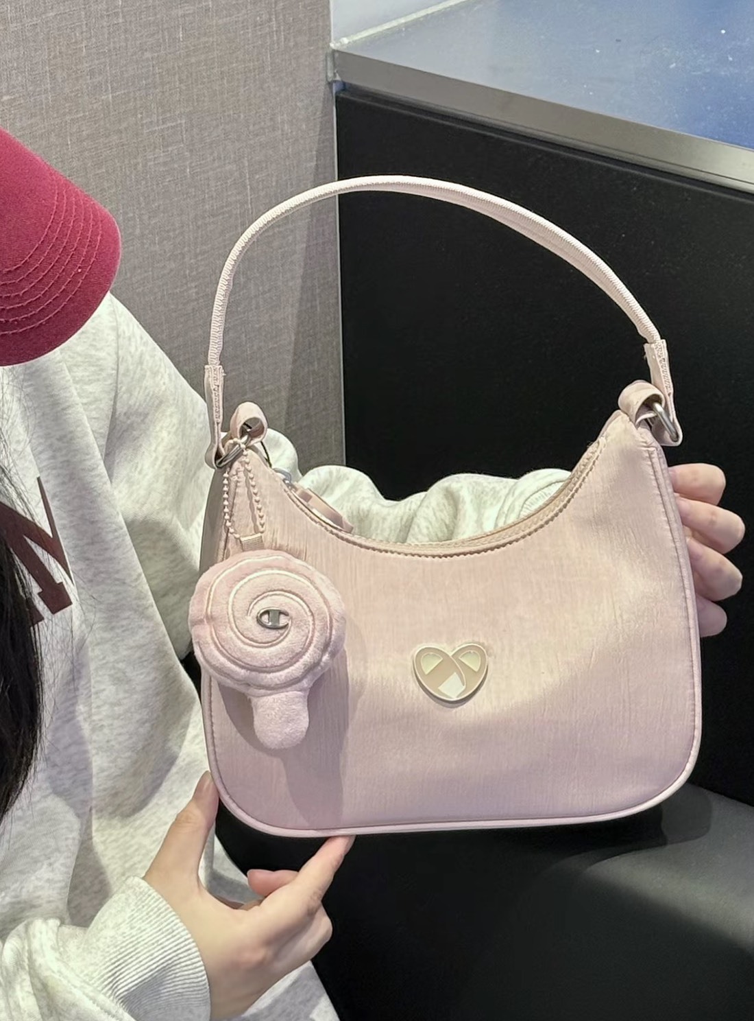 <粉嫩少女心> 糖果愛心包 單肩包 零錢包 耳機包 限量