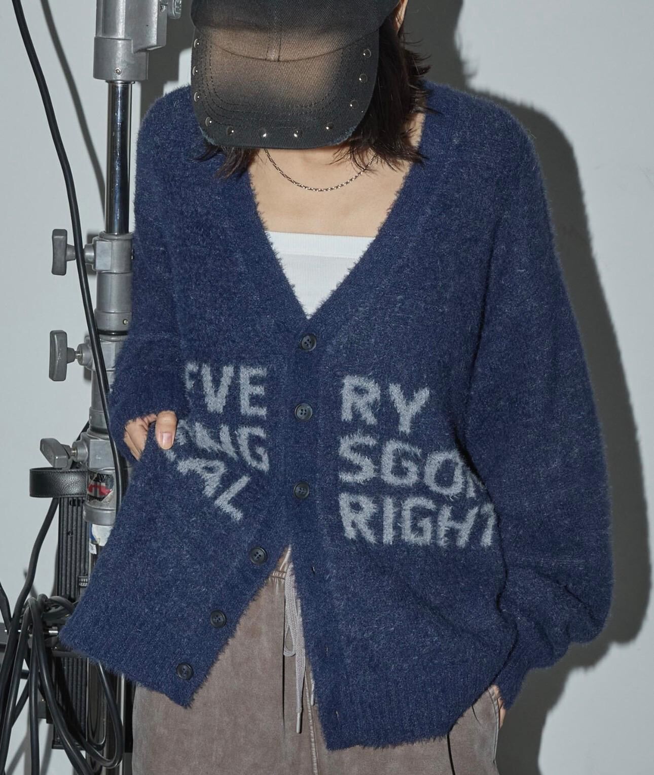 【預購】JN121652 Anchor Smith 字母針織外套