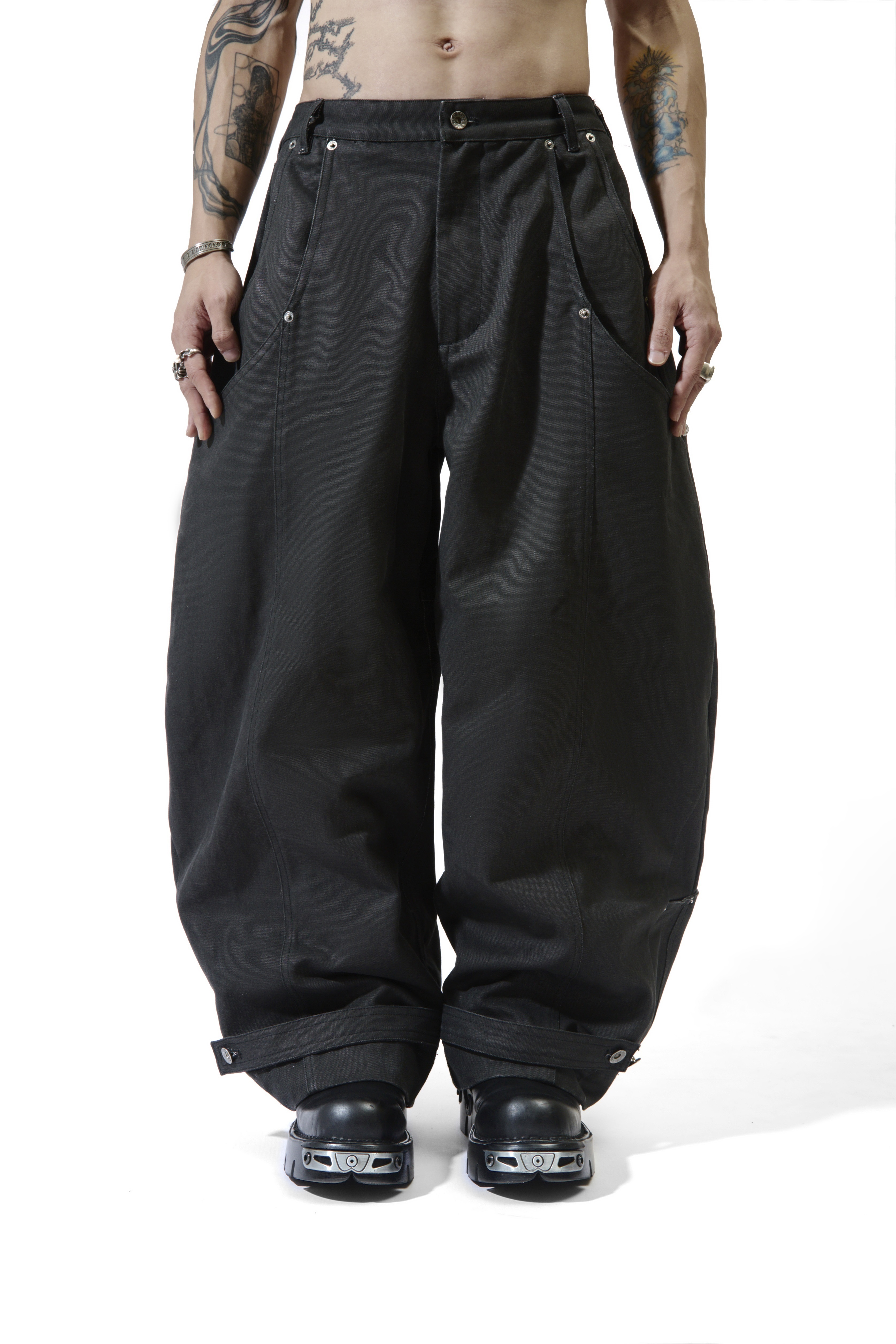 REMIX "Baggy Jeans" (Canvas)