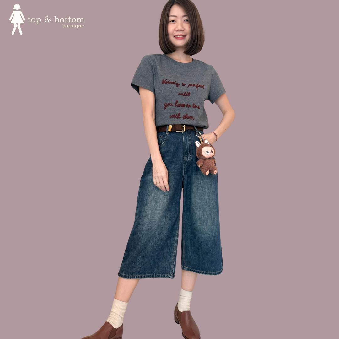 SHORT SLEEVE EMBROIDERY WORDING TEE