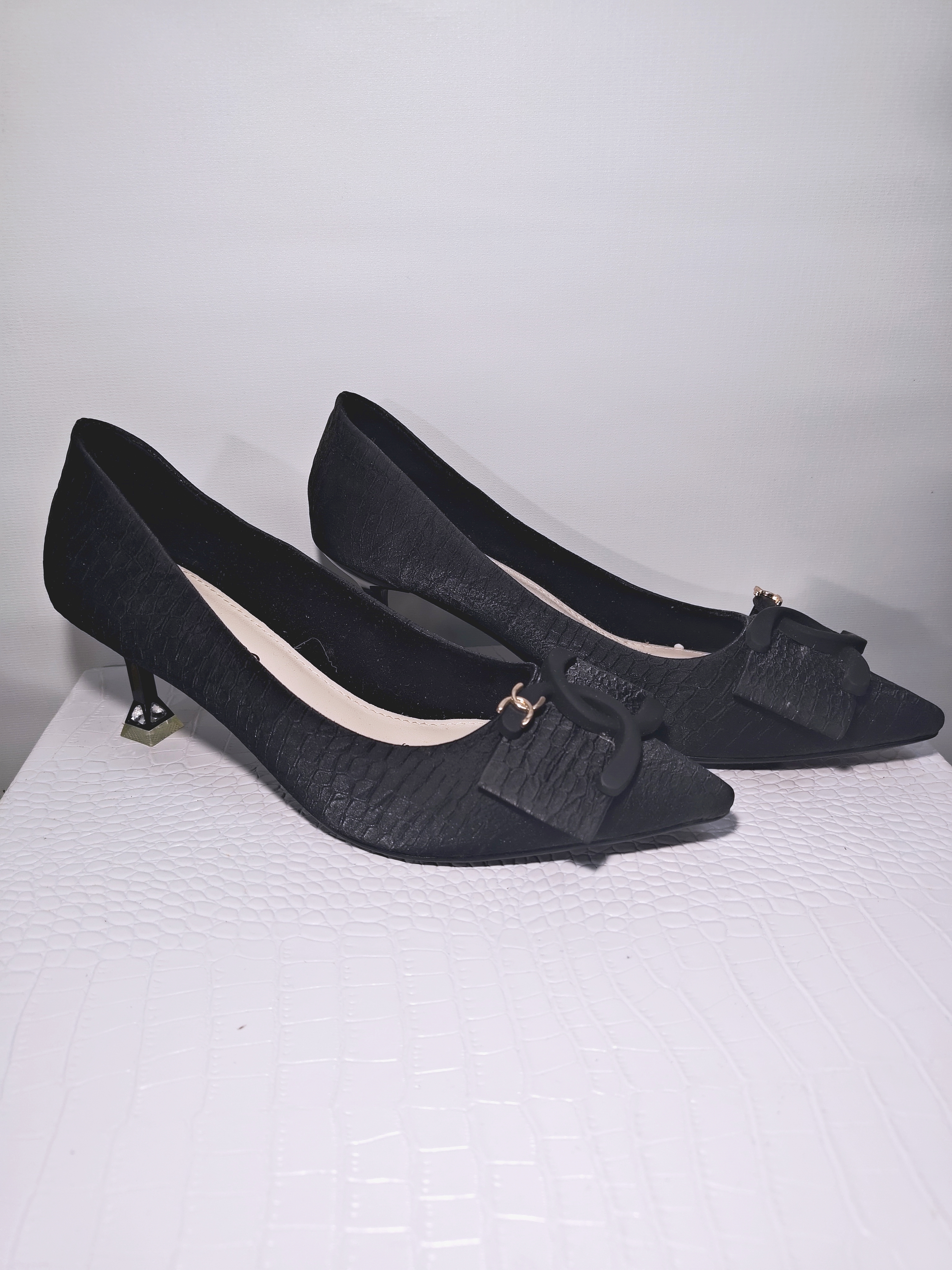 38碼限量 法式優雅蝴蝶結細跟高跟鞋 S4