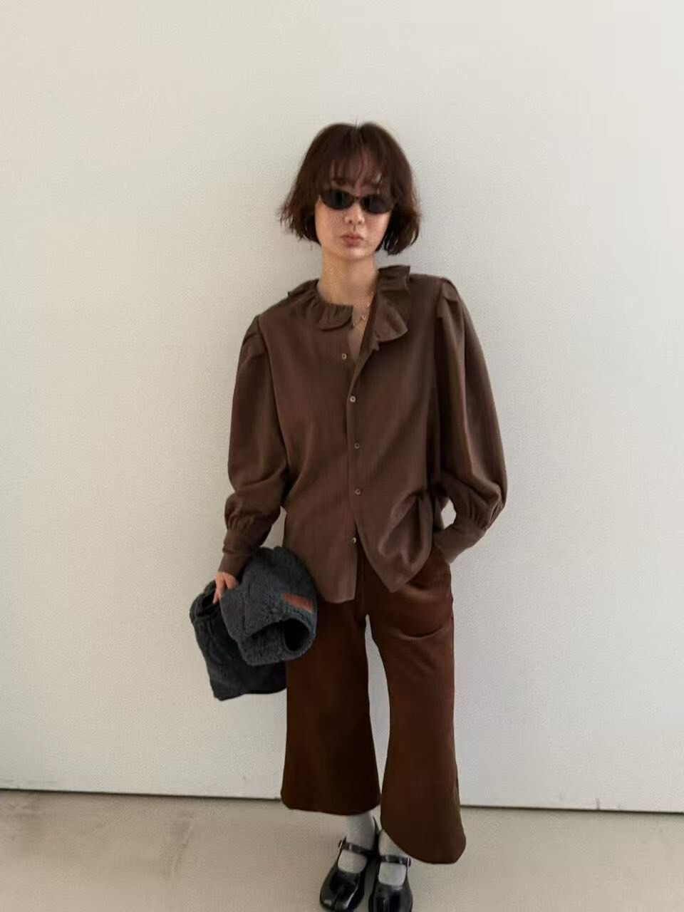 #AD55小荷葉領襯衫(黑/白/咖)