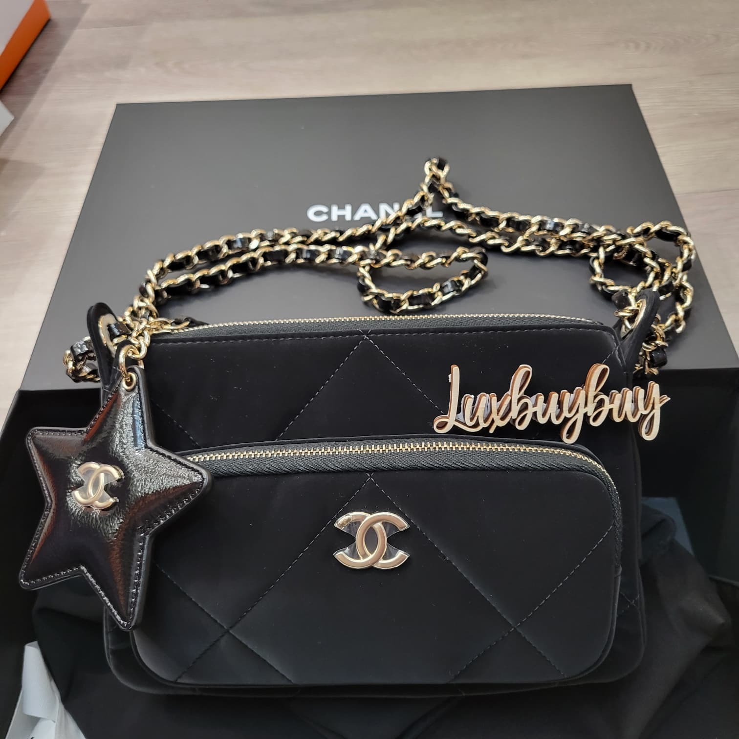 CHANEL AP4771 BLACK STAR Velvet-textured nylon  黑色 絲絨質感尼龍  相機包