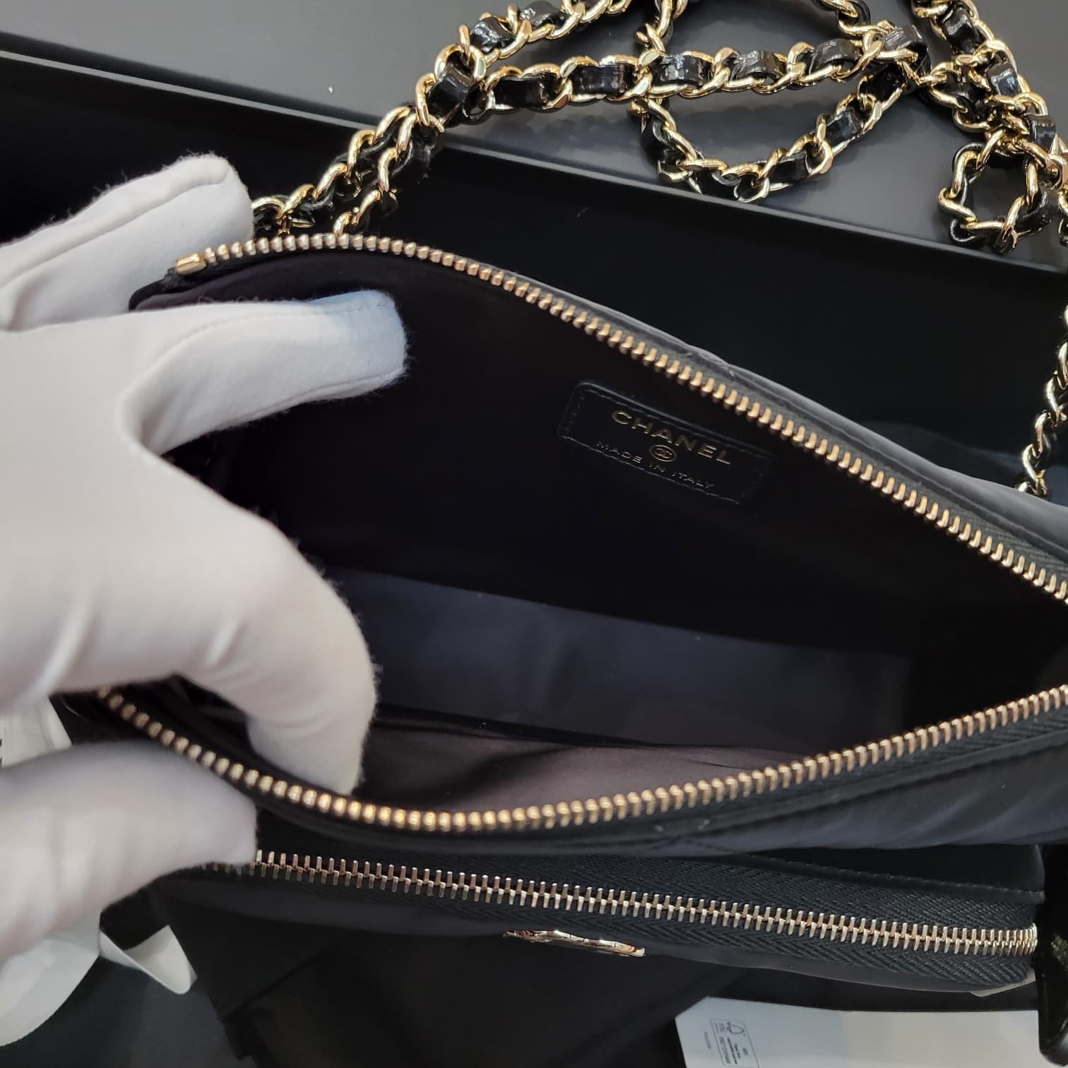 CHANEL AP4771 BLACK STAR Velvet-textured nylon  黑色 絲絨質感尼龍  相機包