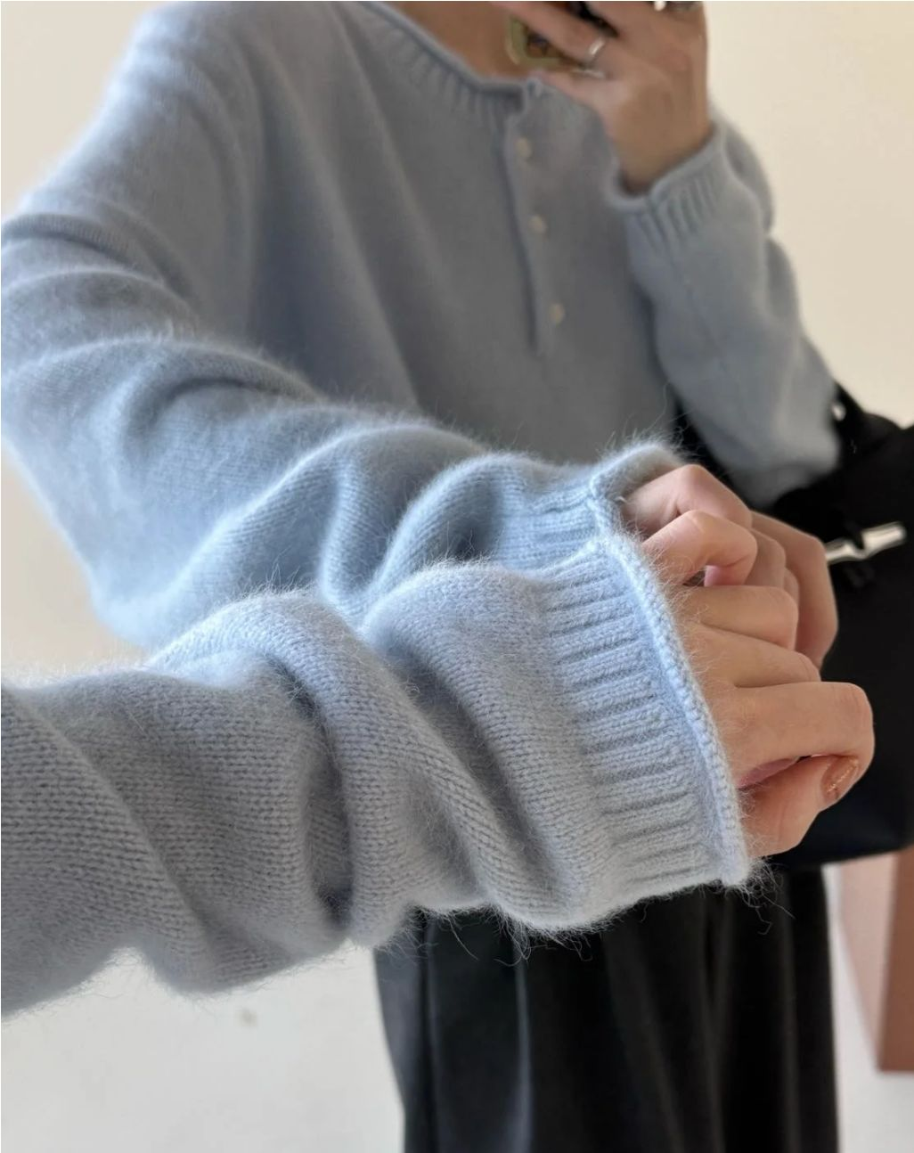 圓領排鈕針織上衣(藍色)