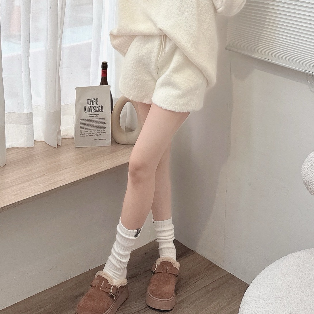 圈圈羊羔毛抽繩短褲/三色