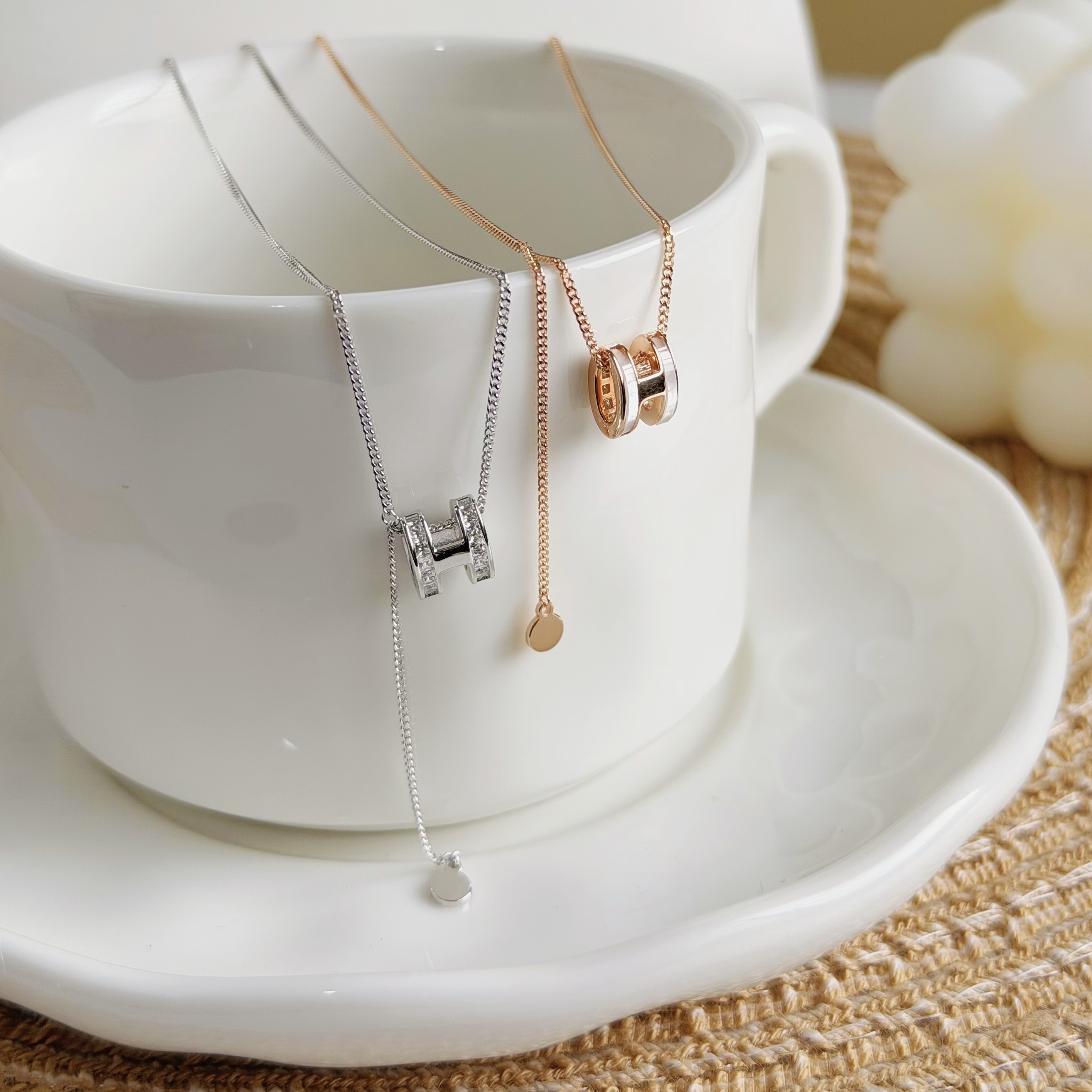 Y422【輕奢】貝殼排鑽雙面字母