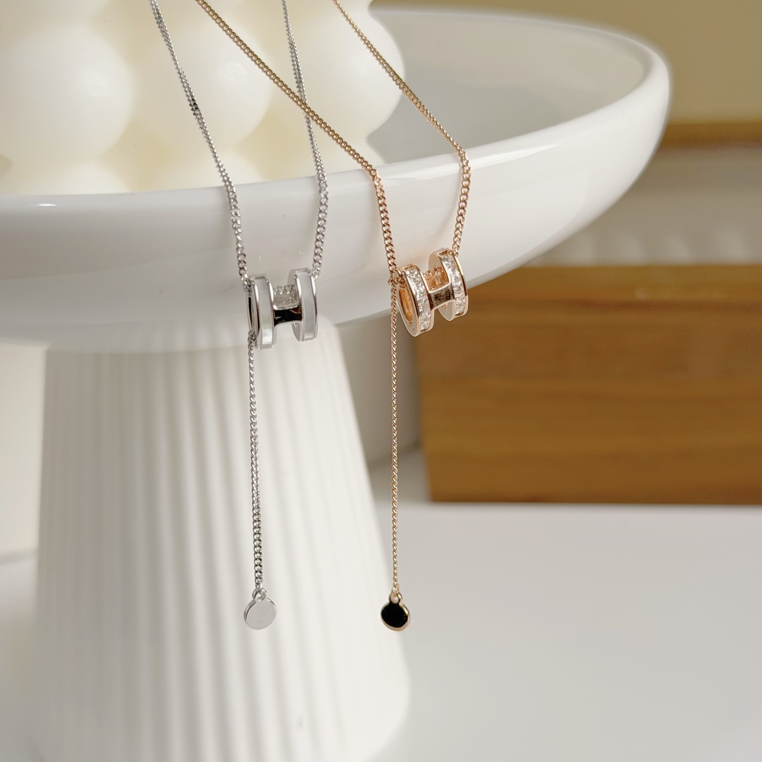 Y422【輕奢】貝殼排鑽雙面字母