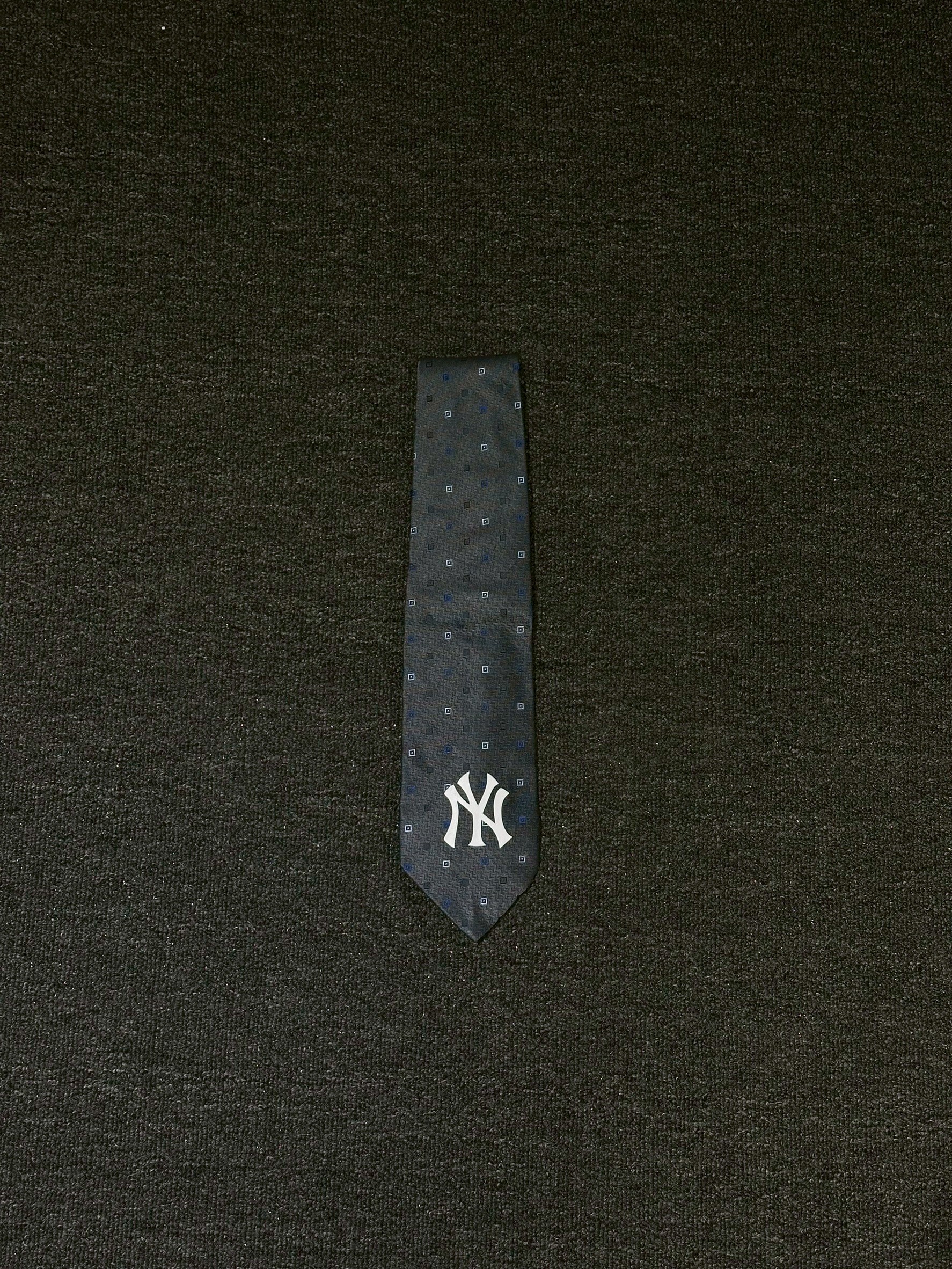 <穿搭必備單品!> Avantgarde Research Custom Tie 復古 領帶 423