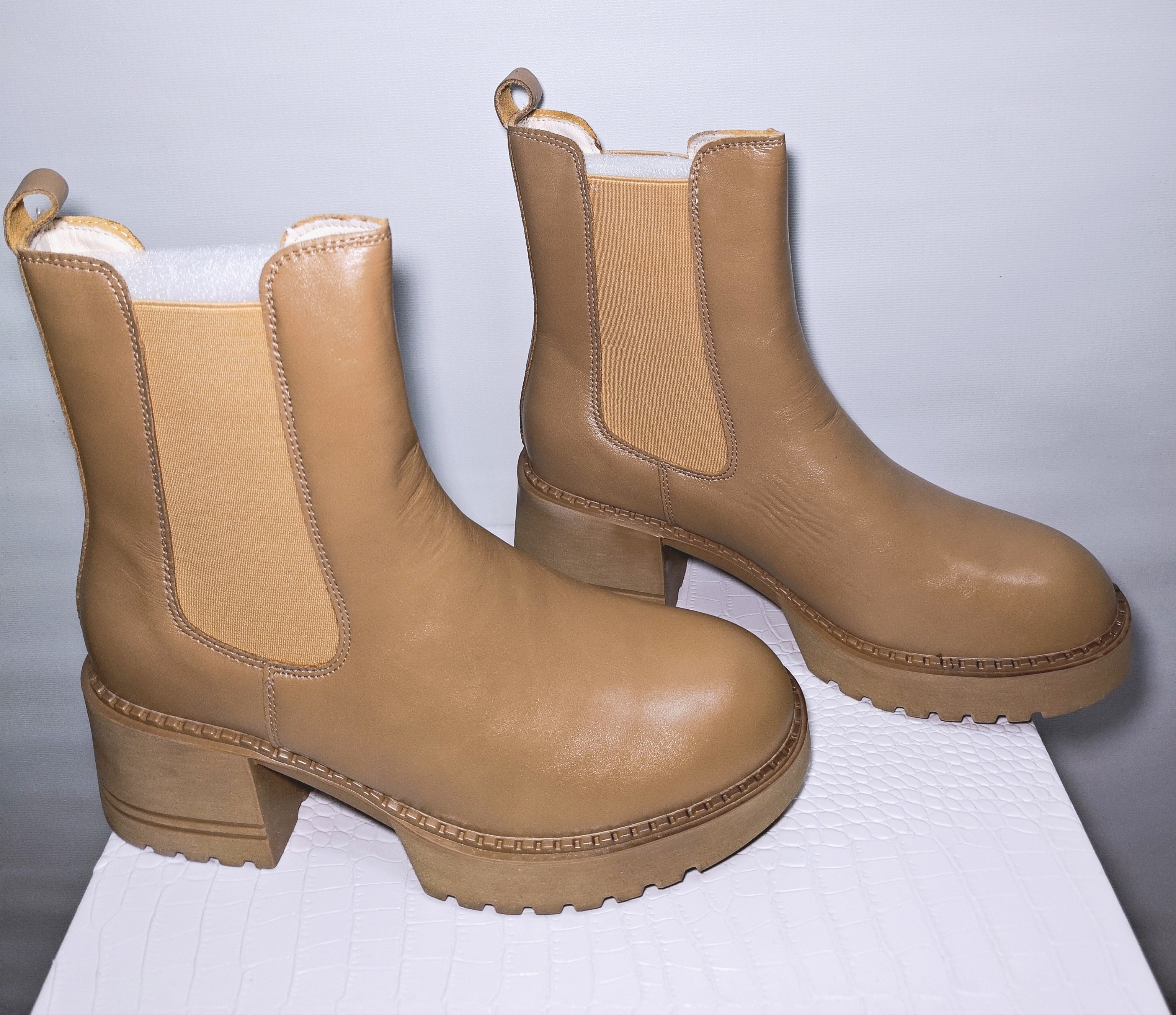 40碼 中性皮革鬆緊帶短靴 S11