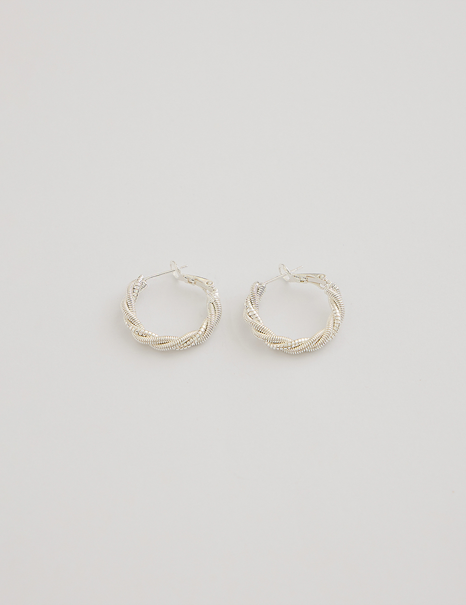 蛇骨麻花圈圈。針式耳環