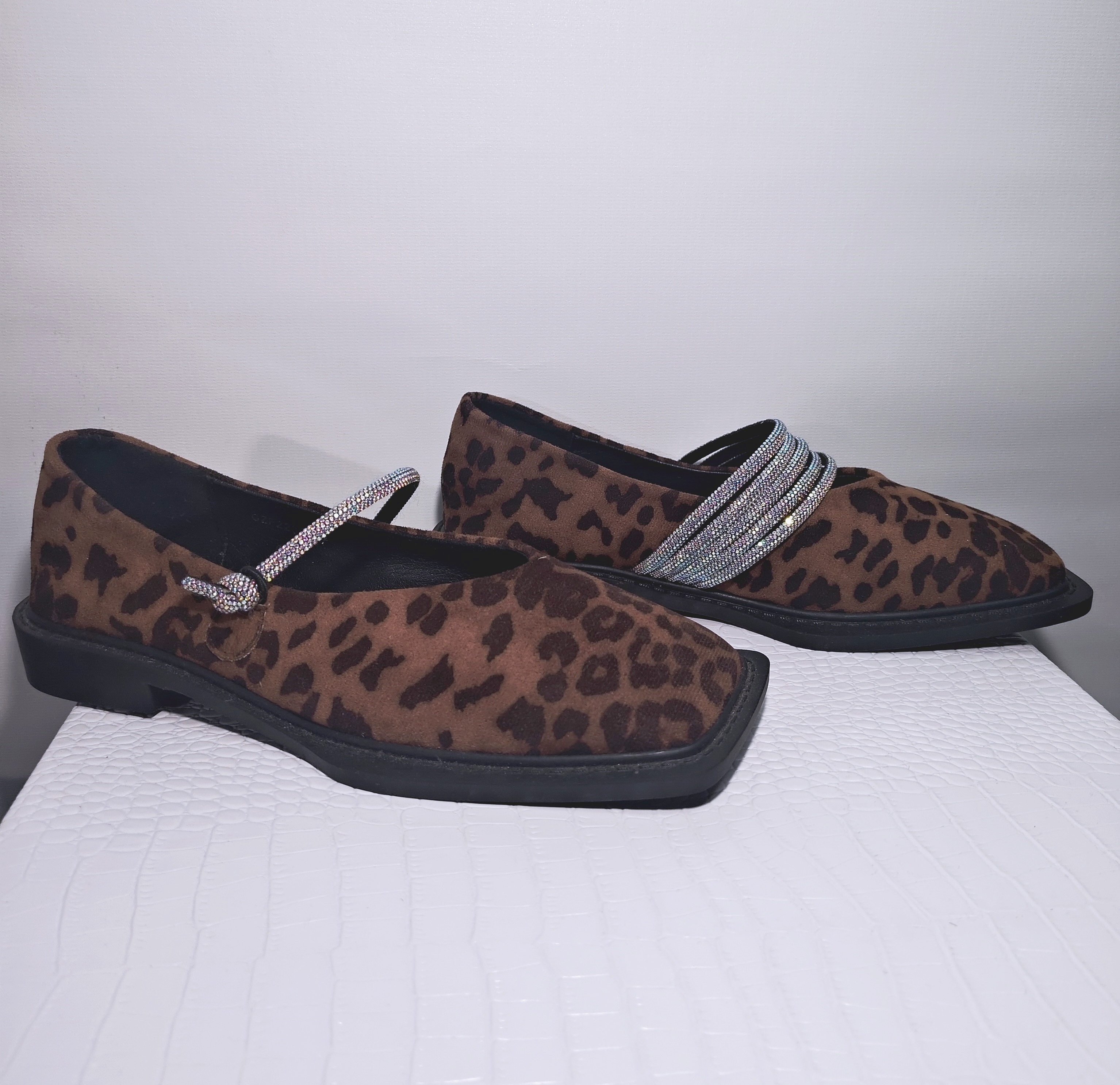 37碼 豹紋水鑽方頭瑪麗珍鞋 S19