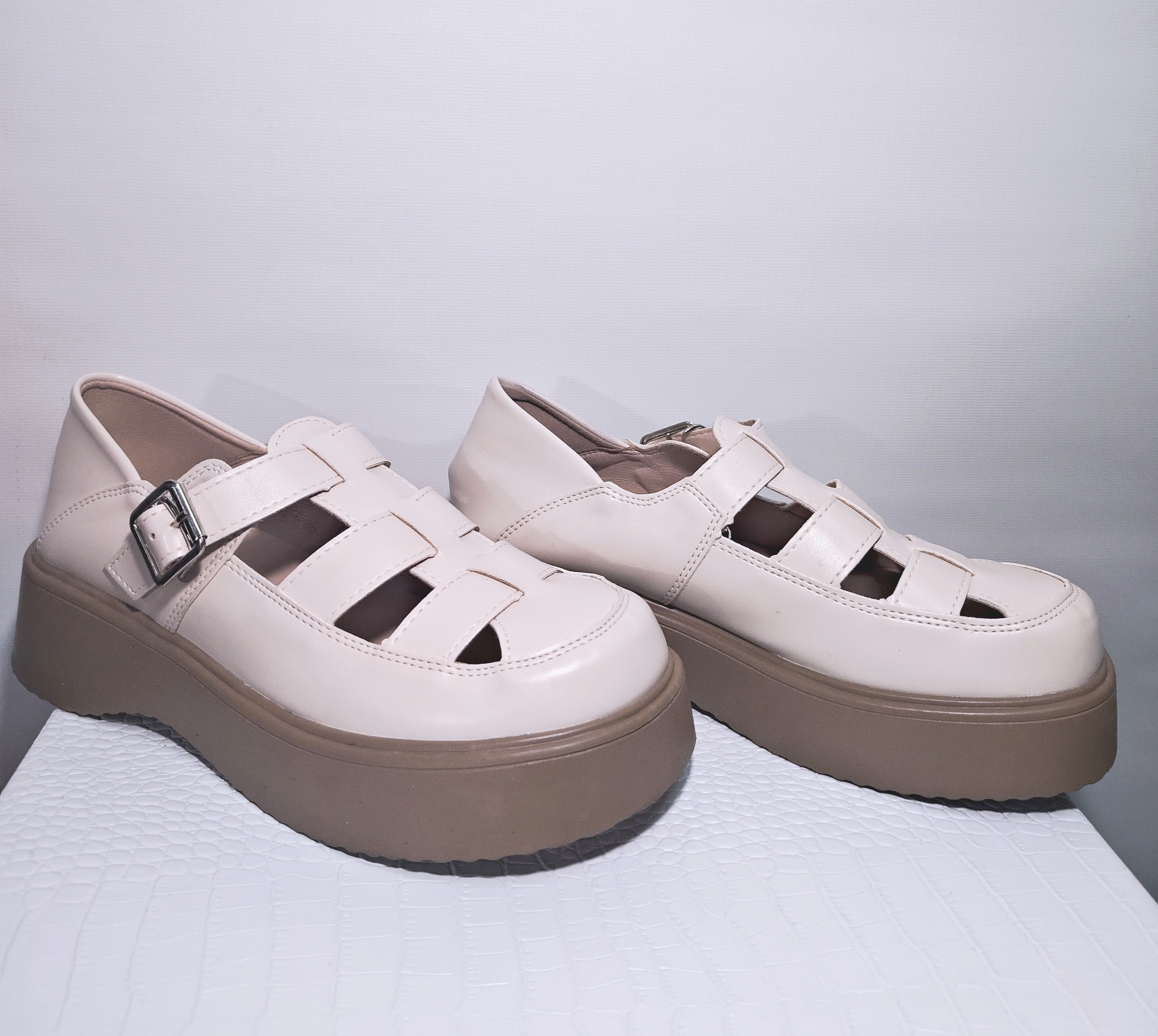 38碼 鏤空編織厚底瑪麗珍鞋 S20