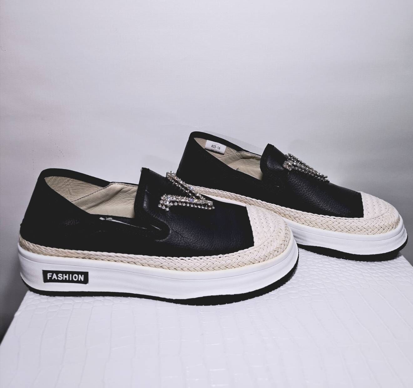 38碼 水鑽 V 字草編厚底懶人鞋 S31