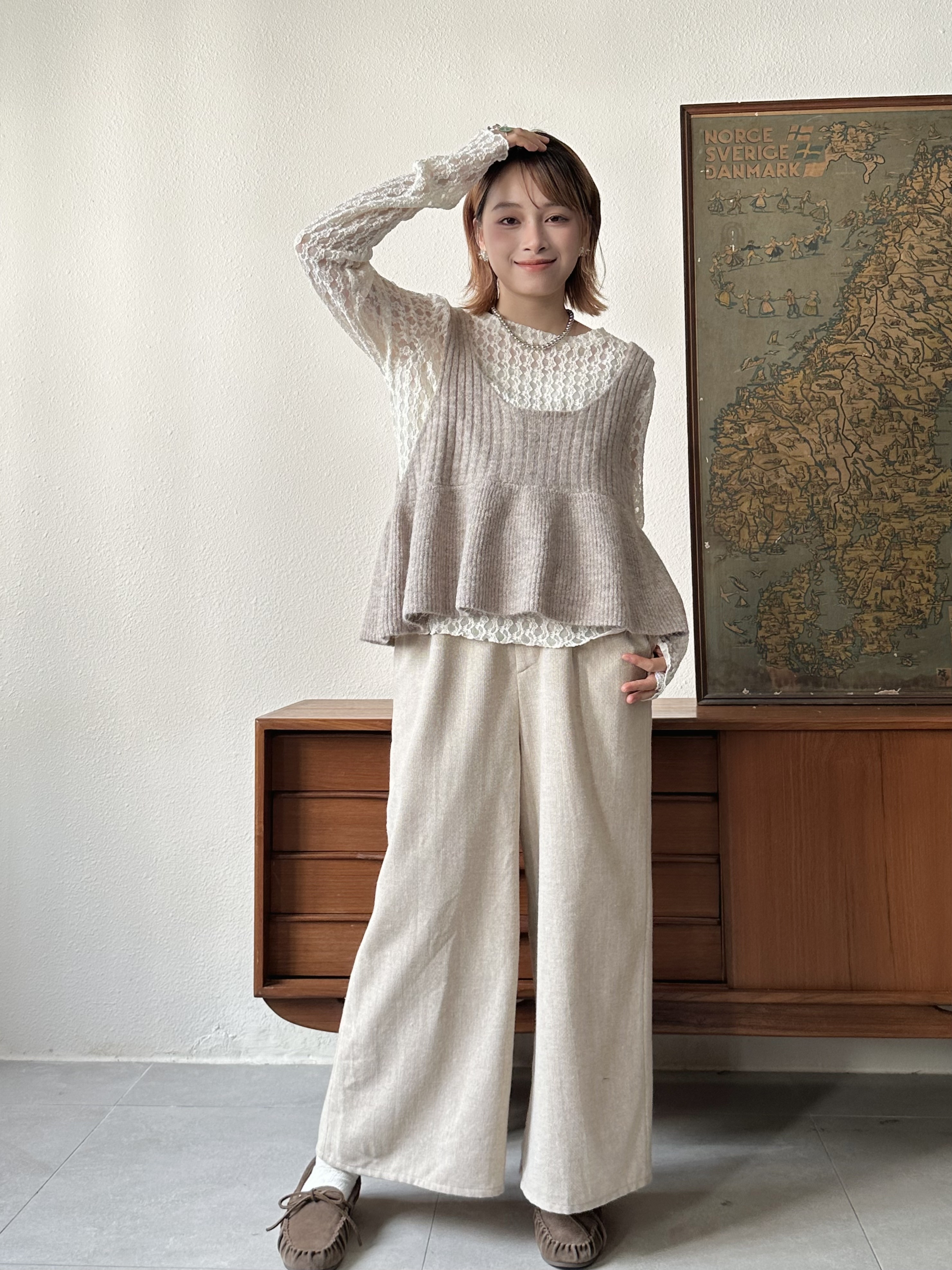 精緻感～ 浮雕紗網上衣 - BL53867