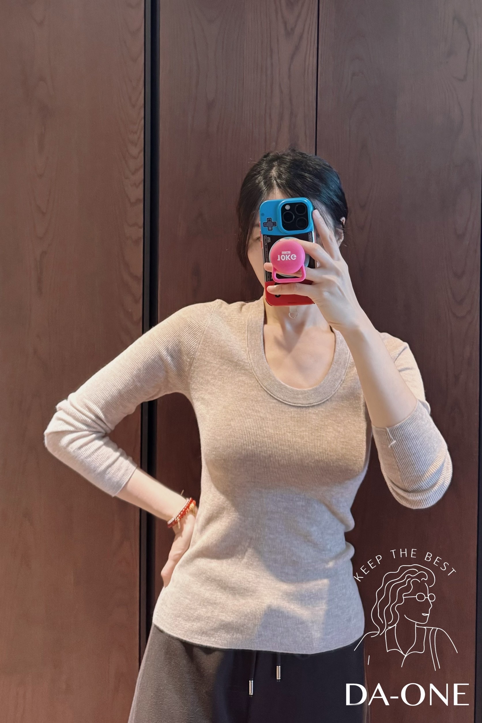 DA-ONE自訂款 251116 U領薄款100%純綿羊毛彈性內搭上衣