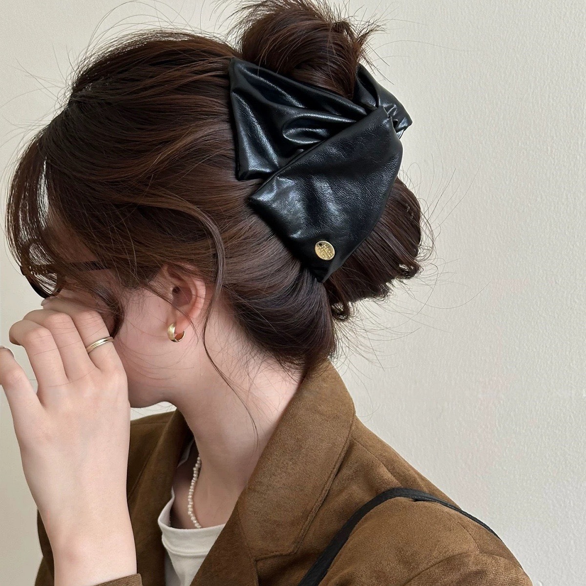 No.9177 皮革金標蝴蝶鯊魚夾